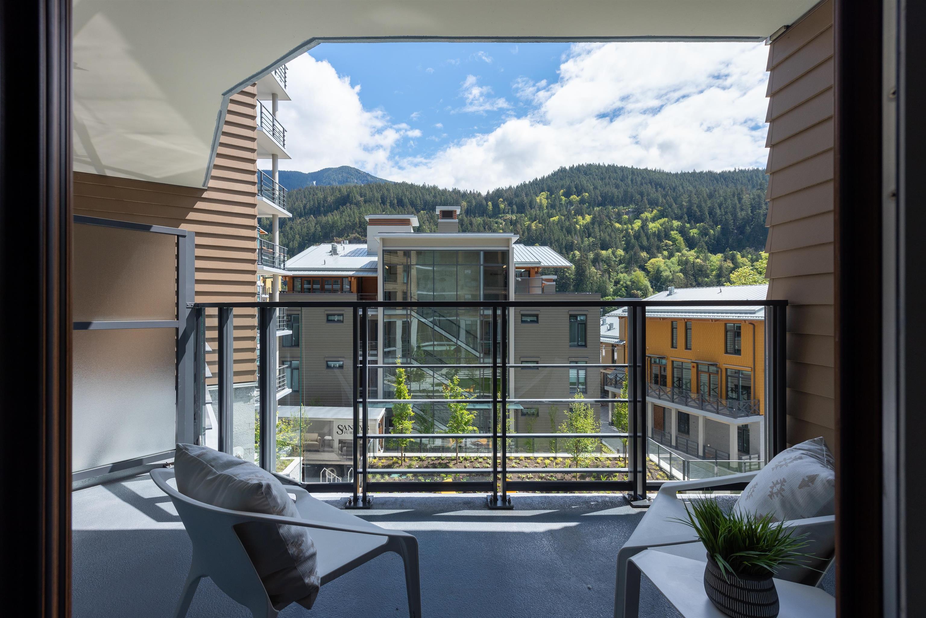 Listing image of 404 6699 NELSON AVENUE