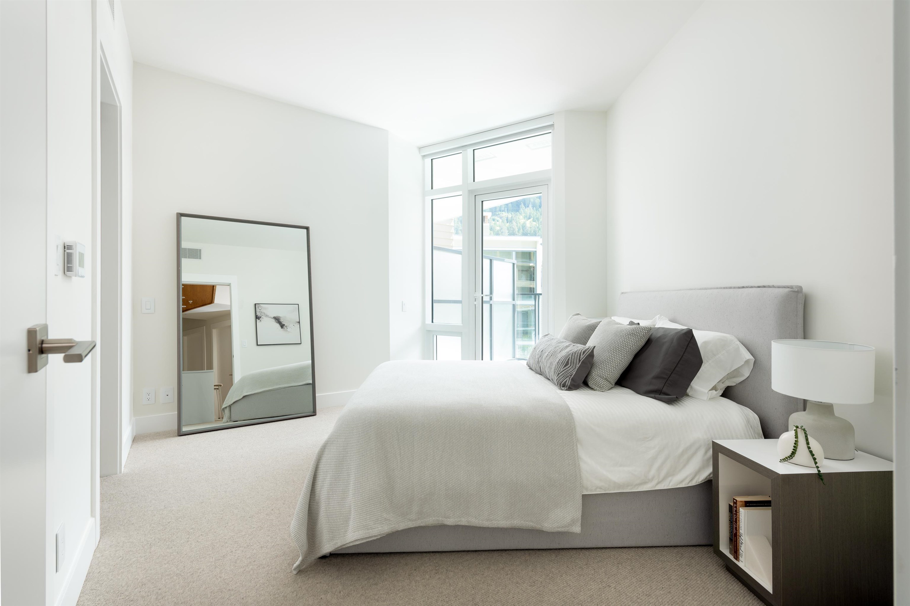 Listing image of 404 6699 NELSON AVENUE