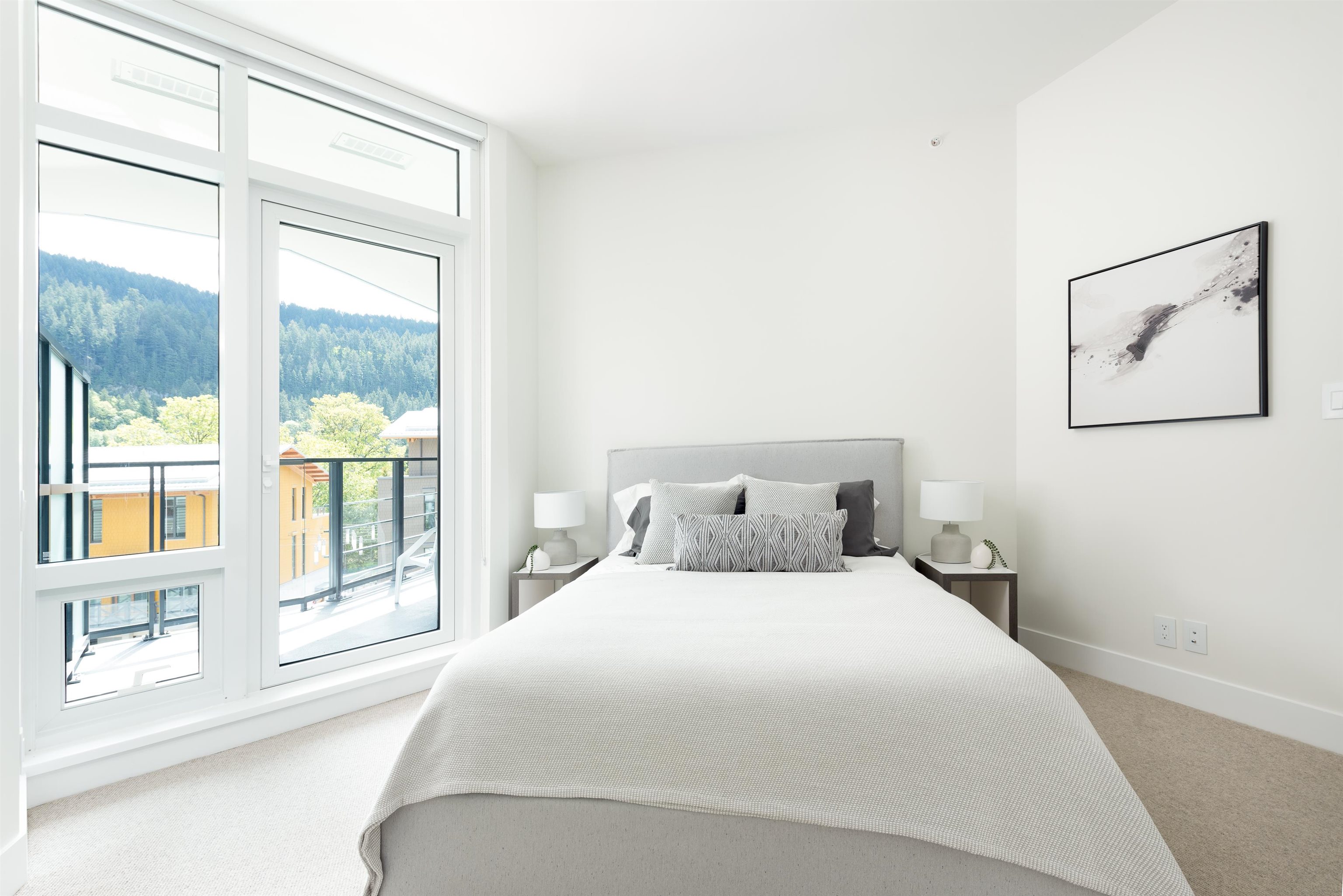 Listing image of 404 6699 NELSON AVENUE