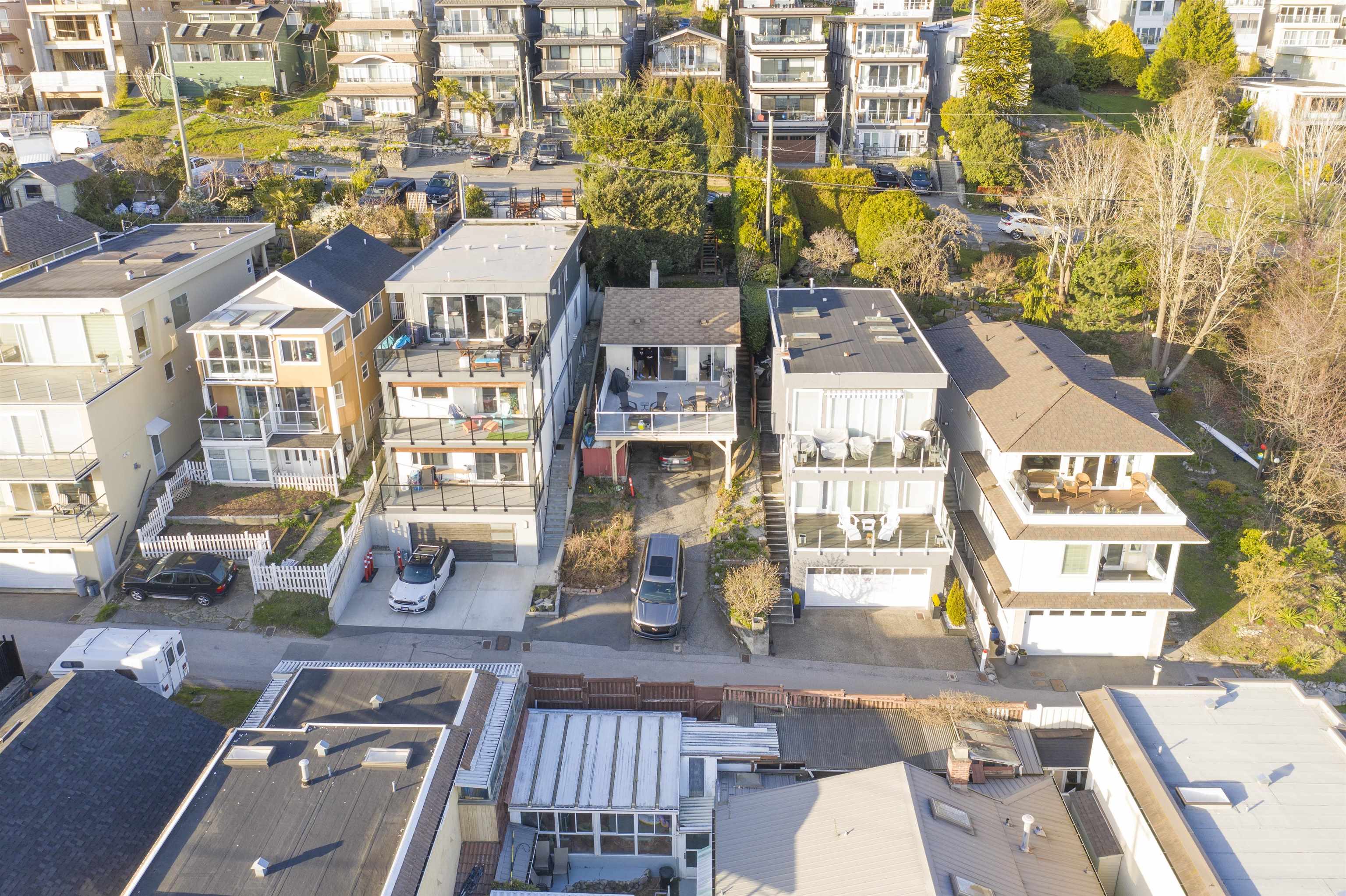 15316 Victoria Avenue, White Rock, White Rock, V4B 1G8 9