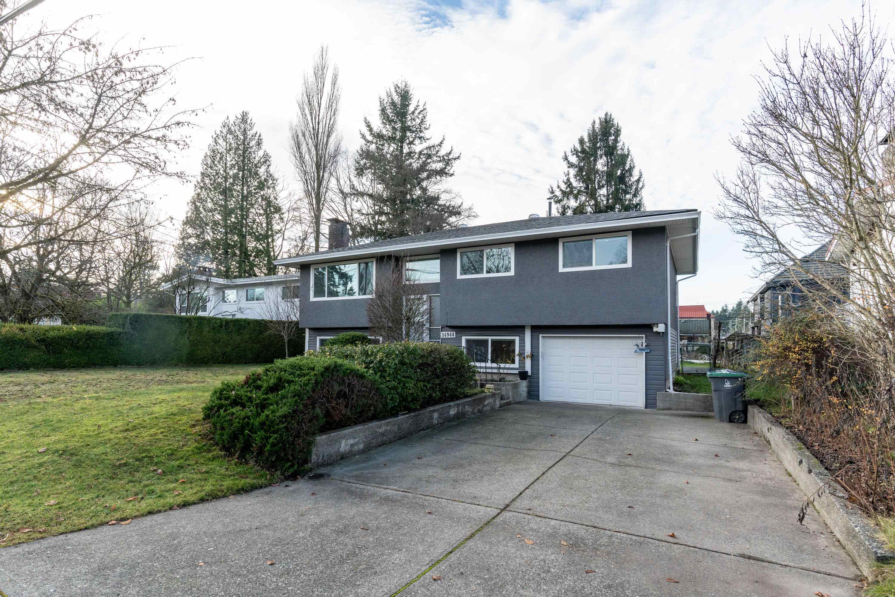 14944 Raven Place, Surrey, Bolivar Heights, V3R 4T2 1