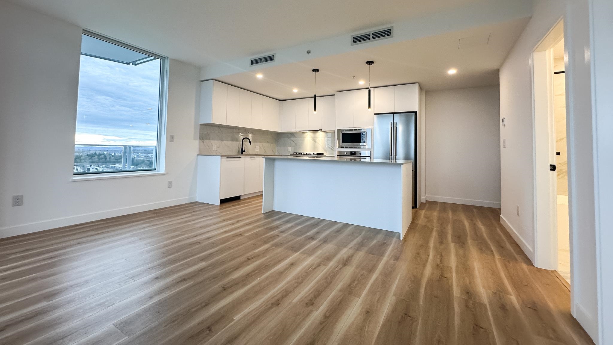 3002 8551 201 Street, Langley for Rent | The Towers At Latimer Heights  Condo Rental | MLS# R2951755 | YouLive.ca