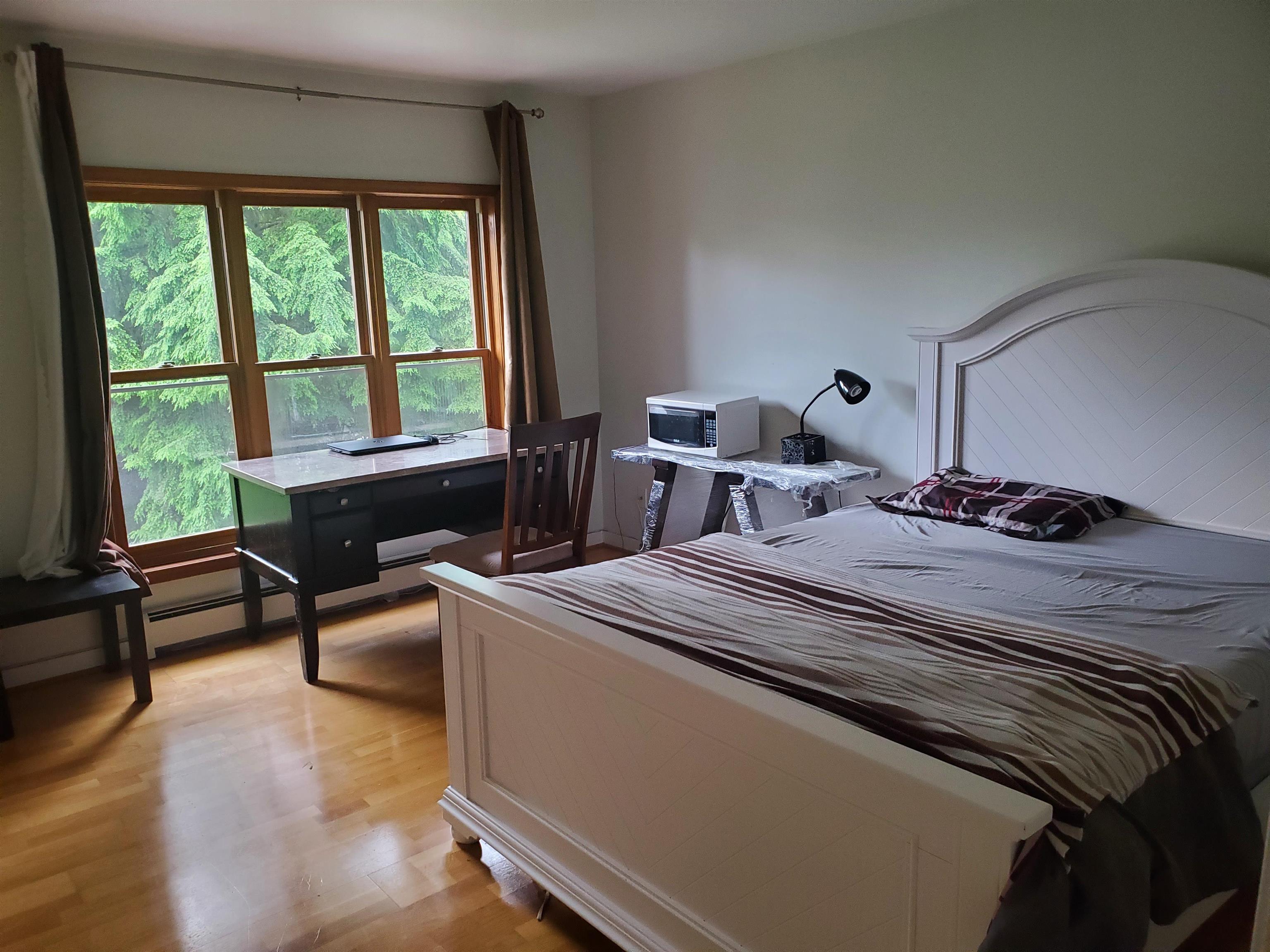 Listing image of 992 3RD STREET