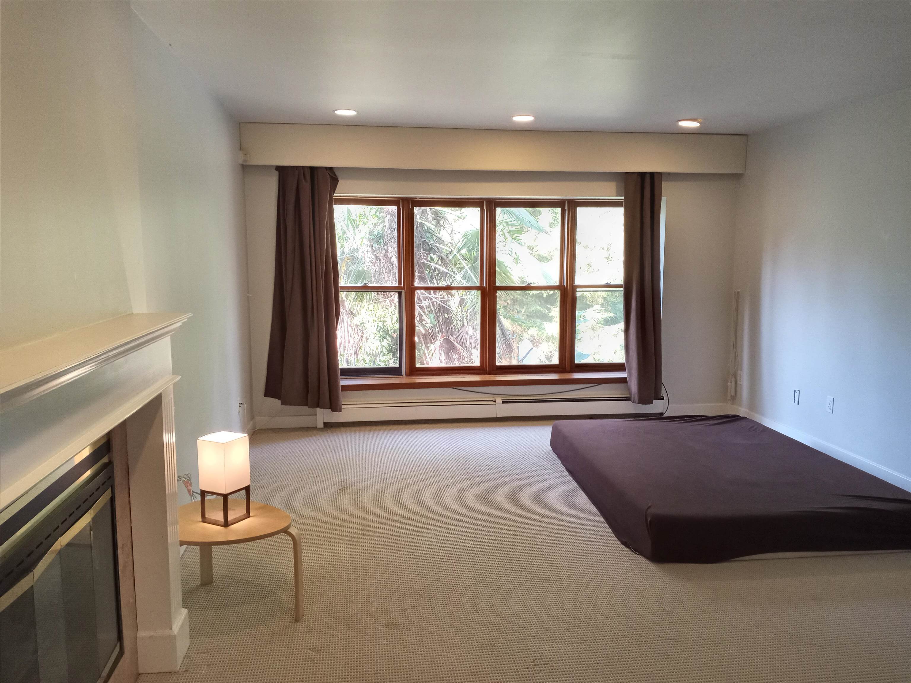 Listing image of 992 3RD STREET
