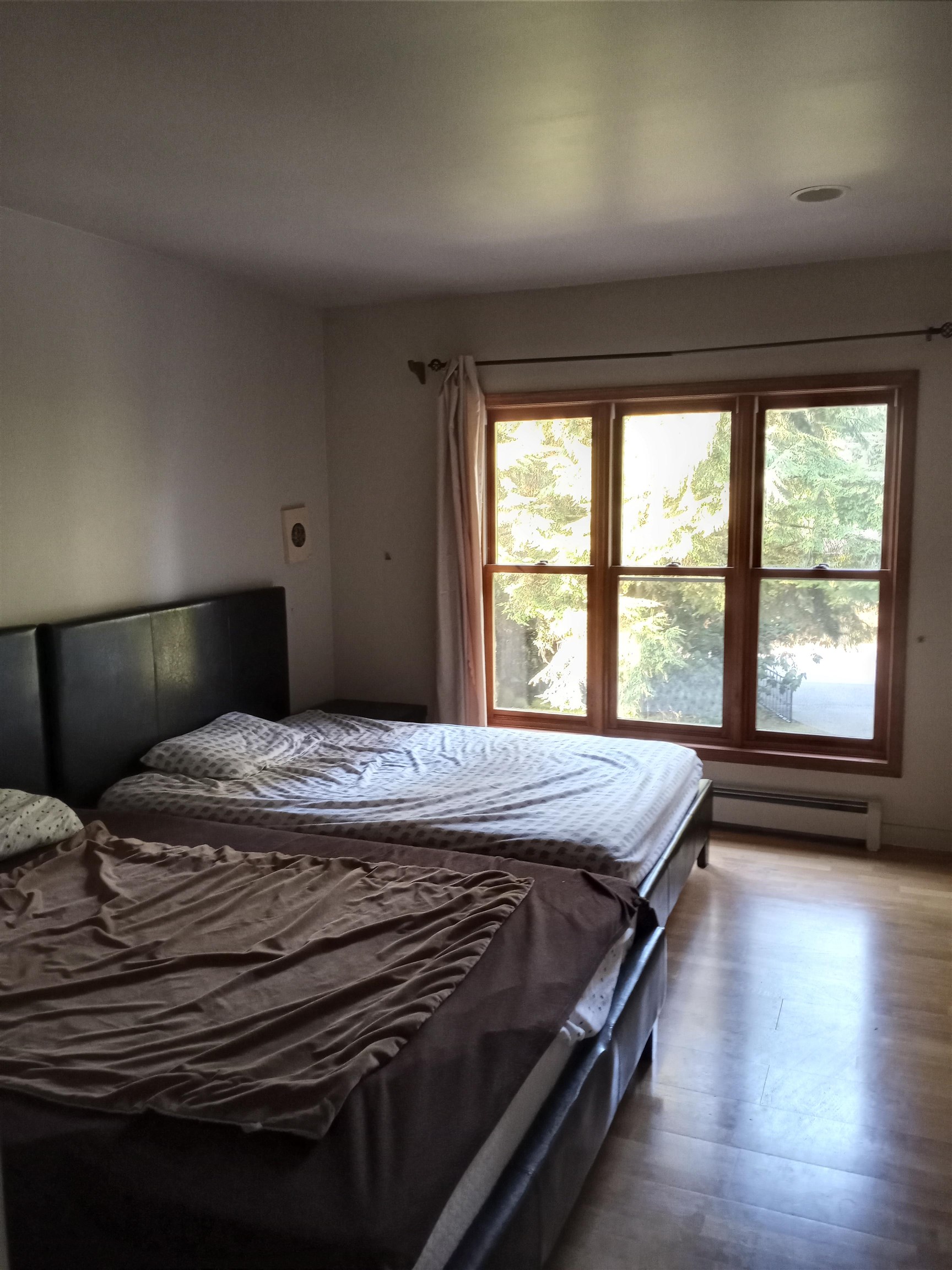 Listing image of 992 3RD STREET