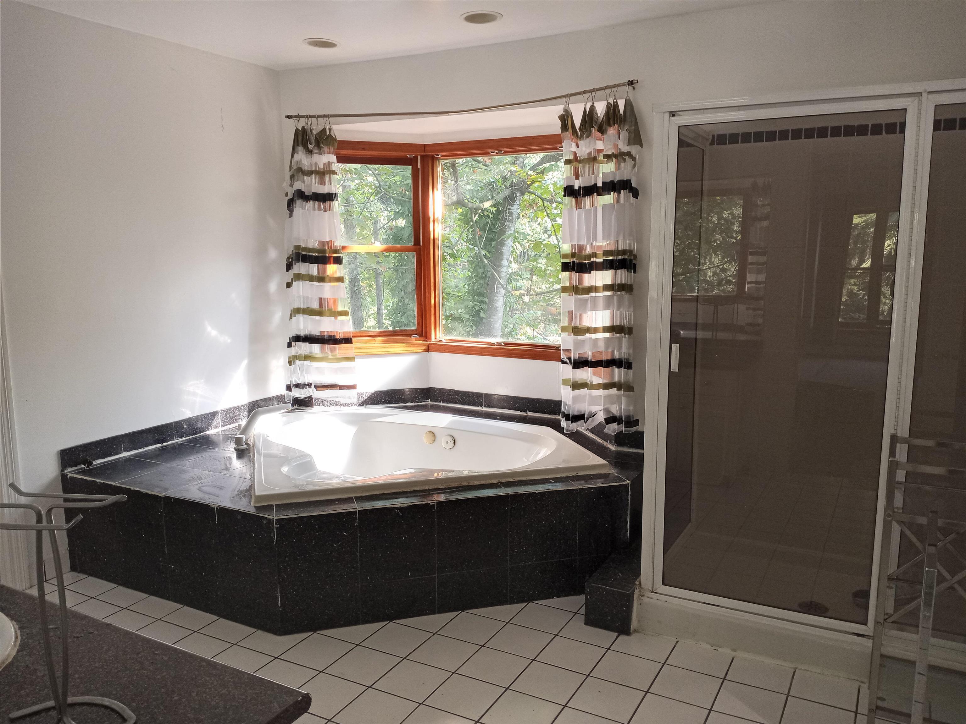 Listing image of 992 3RD STREET