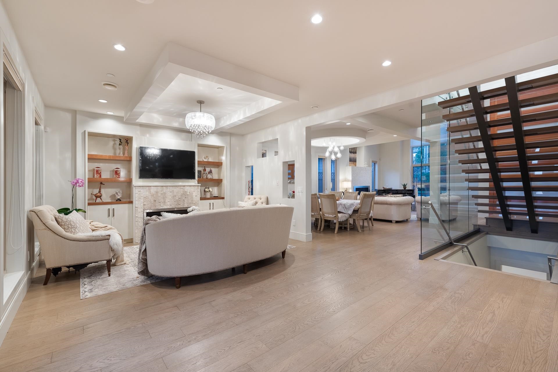 Listing image of 1450 FULTON AVENUE