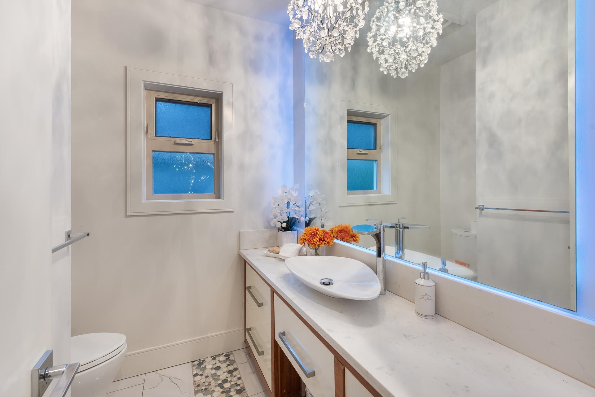 Listing image of 1450 FULTON AVENUE