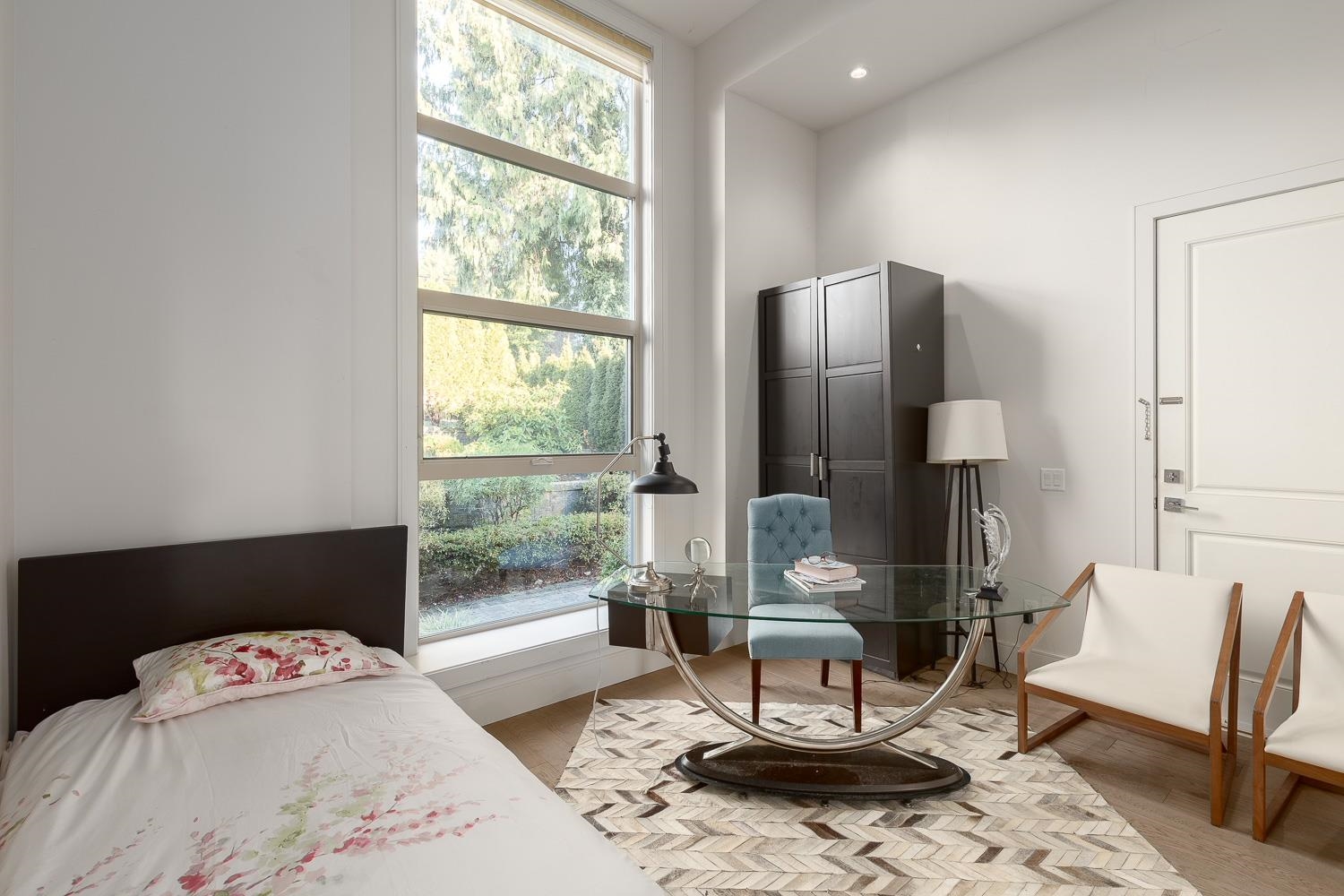 Listing image of 1450 FULTON AVENUE