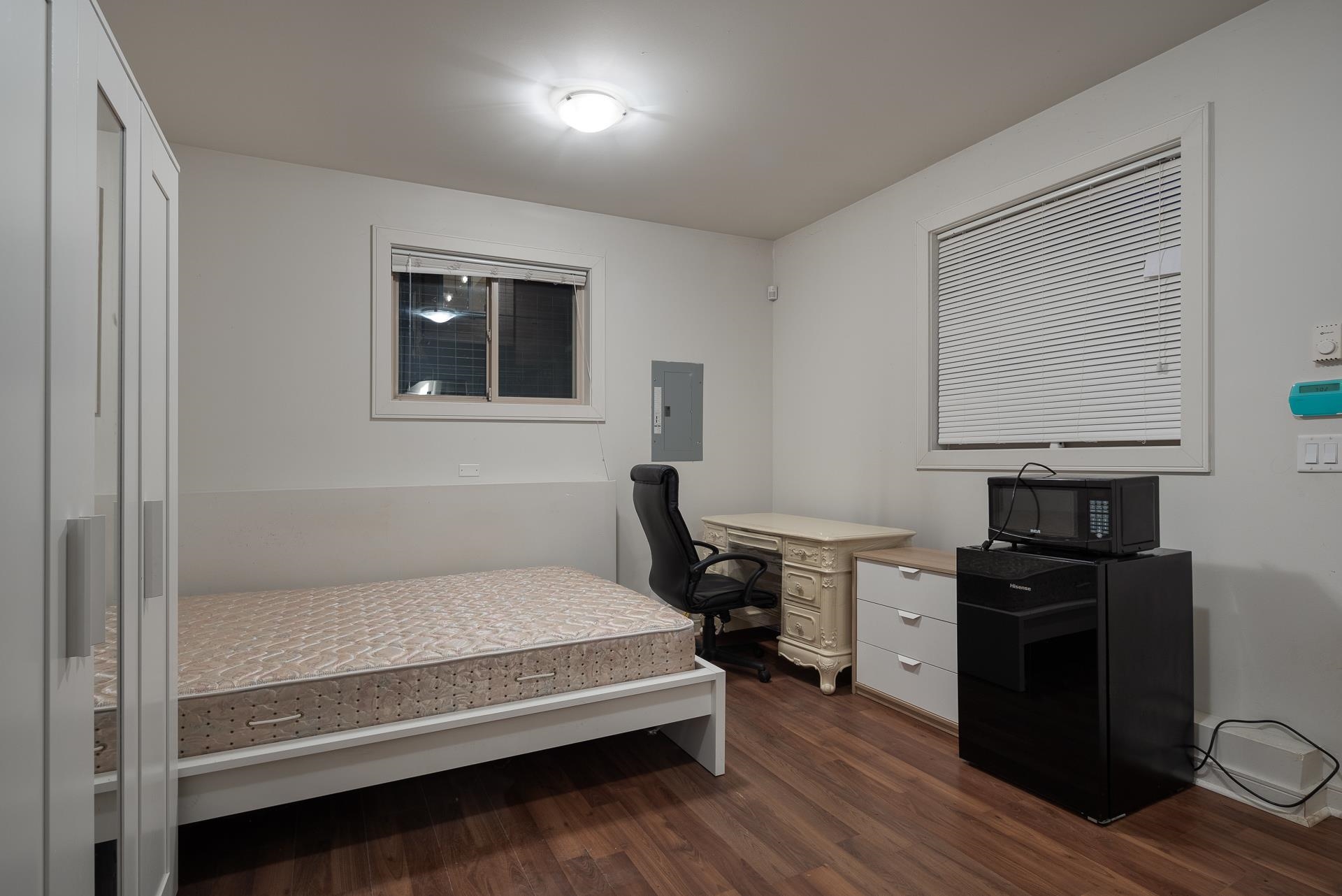Listing image of 1450 FULTON AVENUE