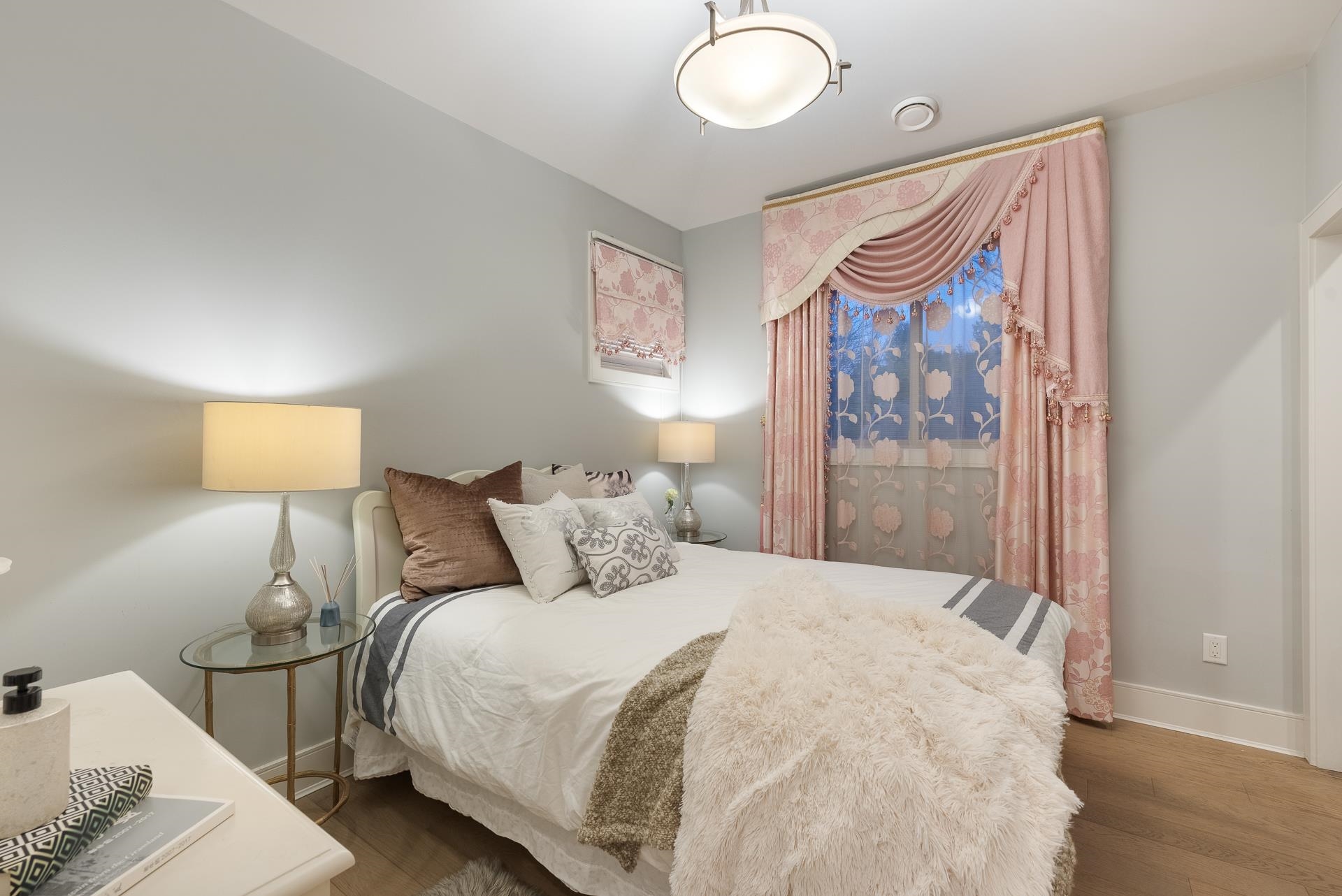 Listing image of 1450 FULTON AVENUE