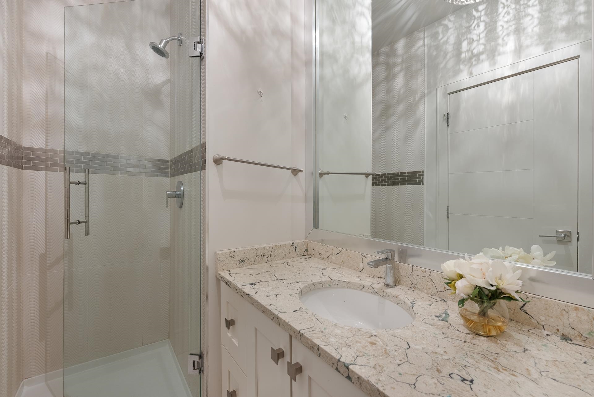 Listing image of 1450 FULTON AVENUE