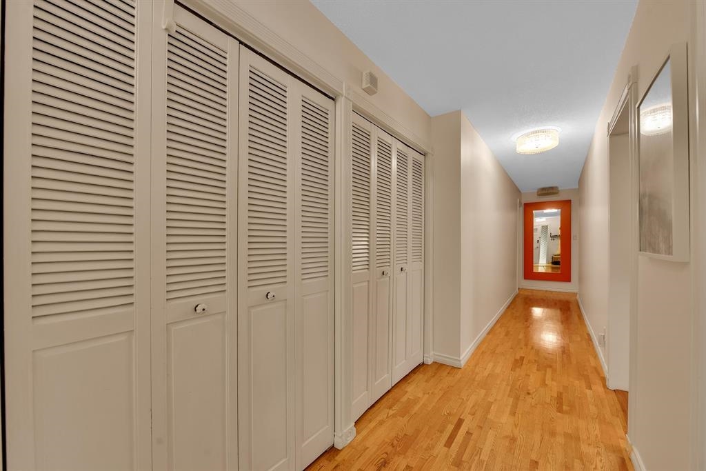 Listing image of 302 555 W 28TH STREET