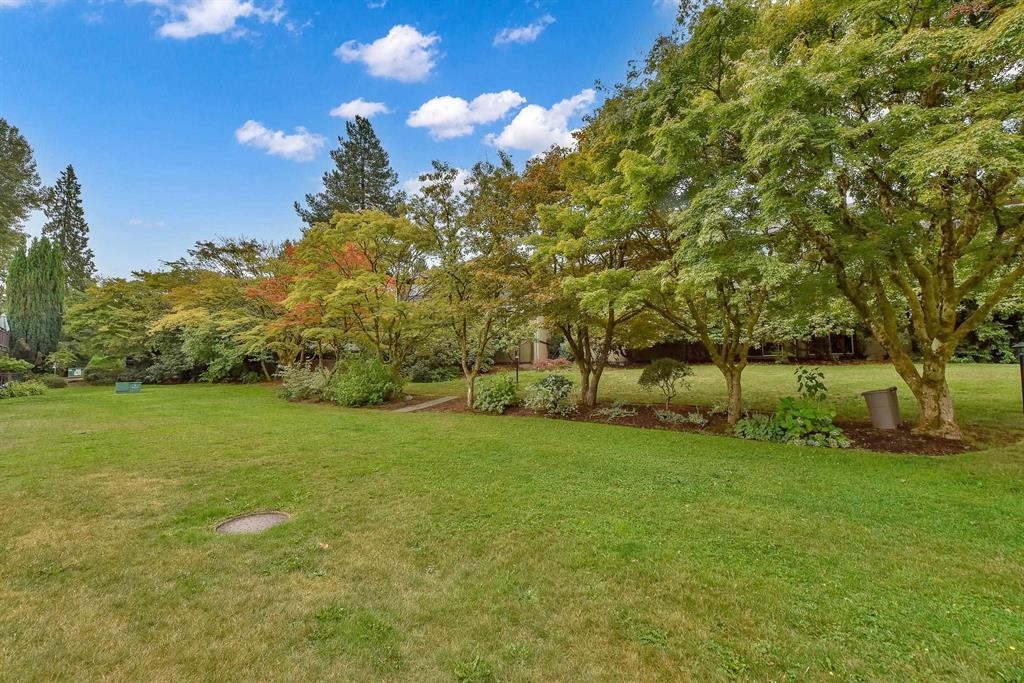 Listing image of 302 555 W 28TH STREET