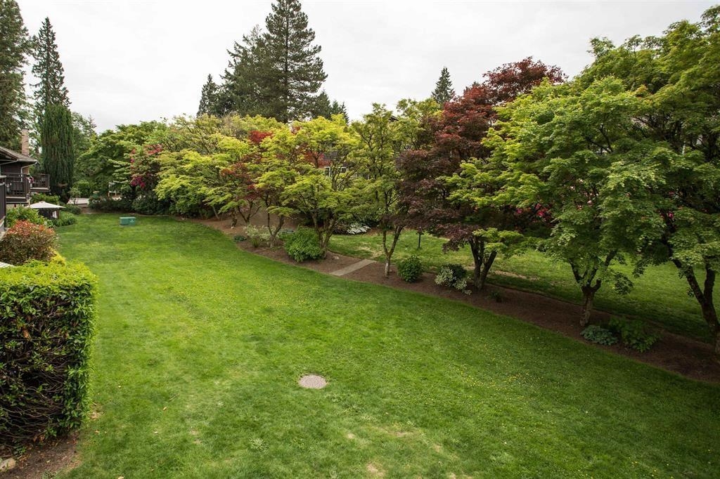 Listing image of 302 555 W 28TH STREET