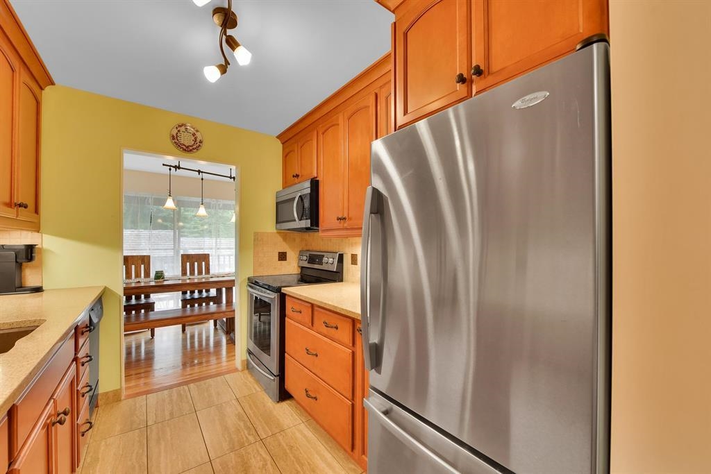 Listing image of 302 555 W 28TH STREET