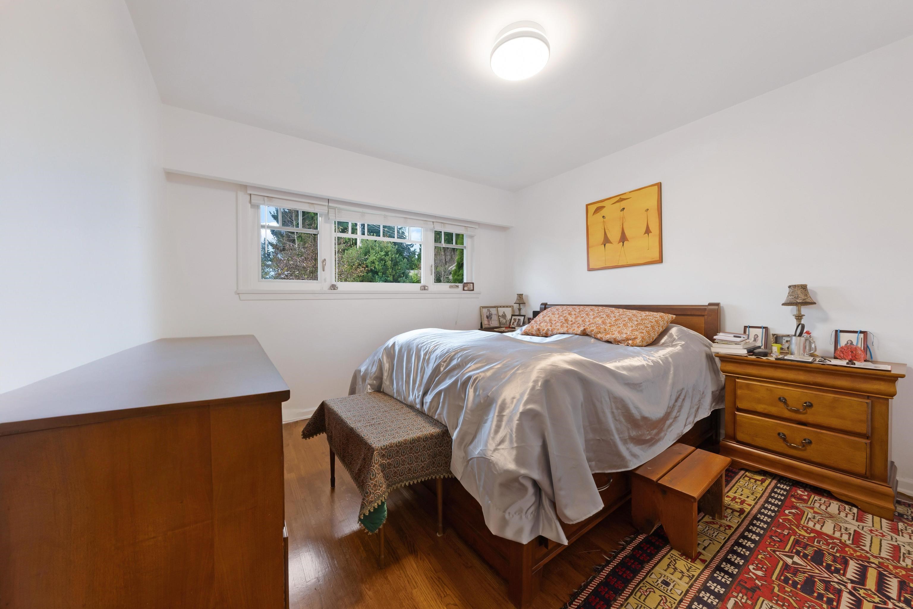 Listing image of 1820 LARSON ROAD