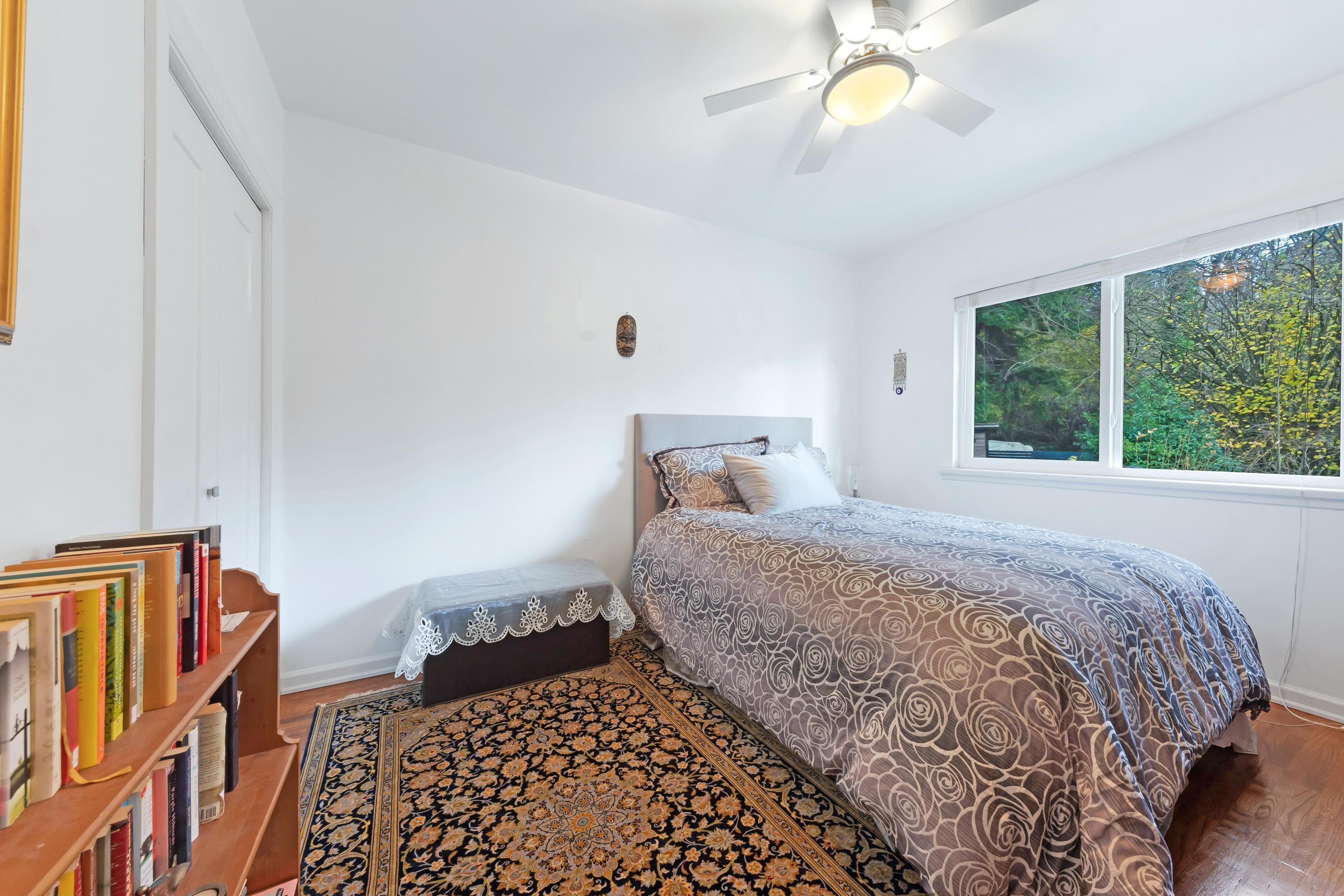 Listing image of 1820 LARSON ROAD