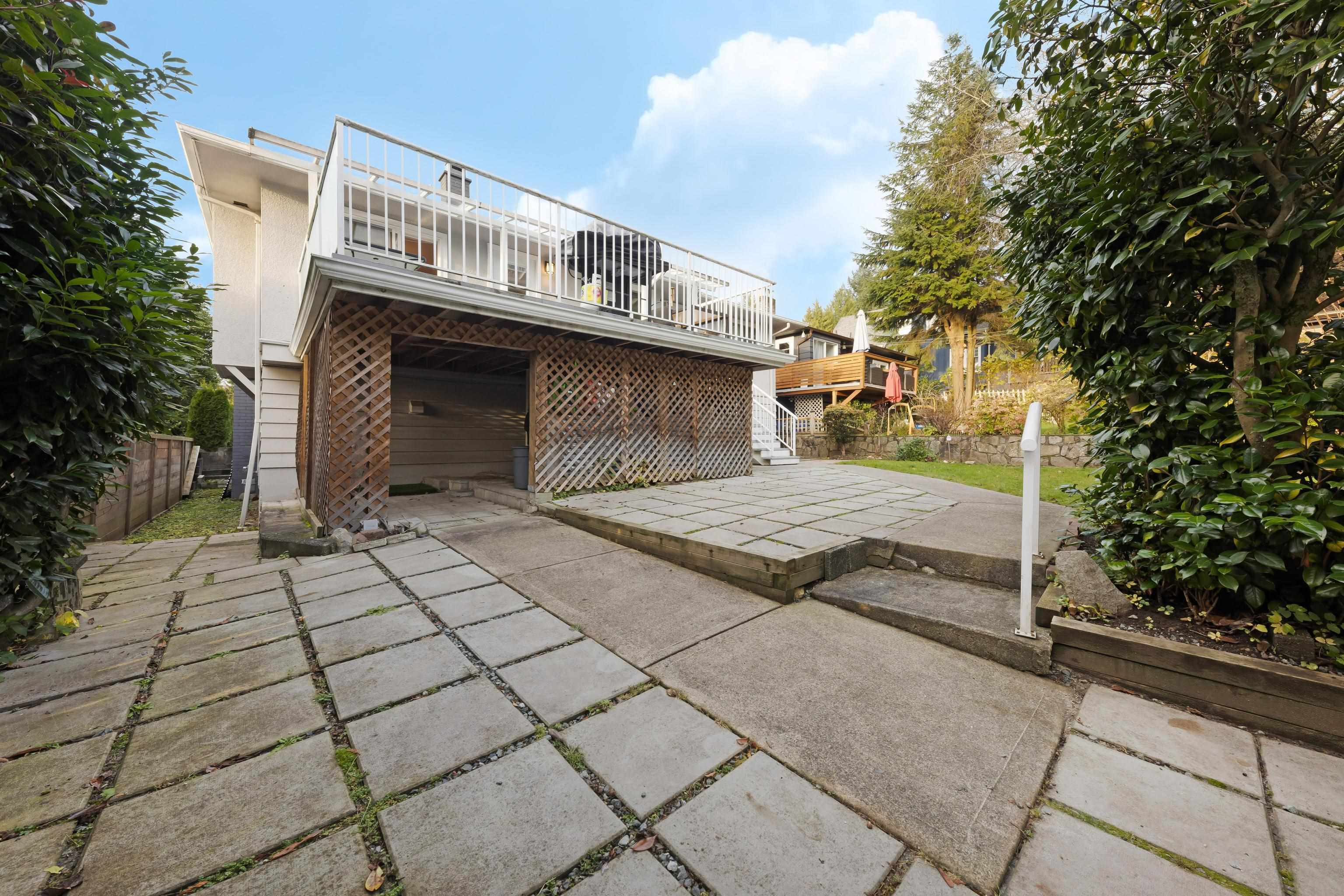 Listing image of 1820 LARSON ROAD