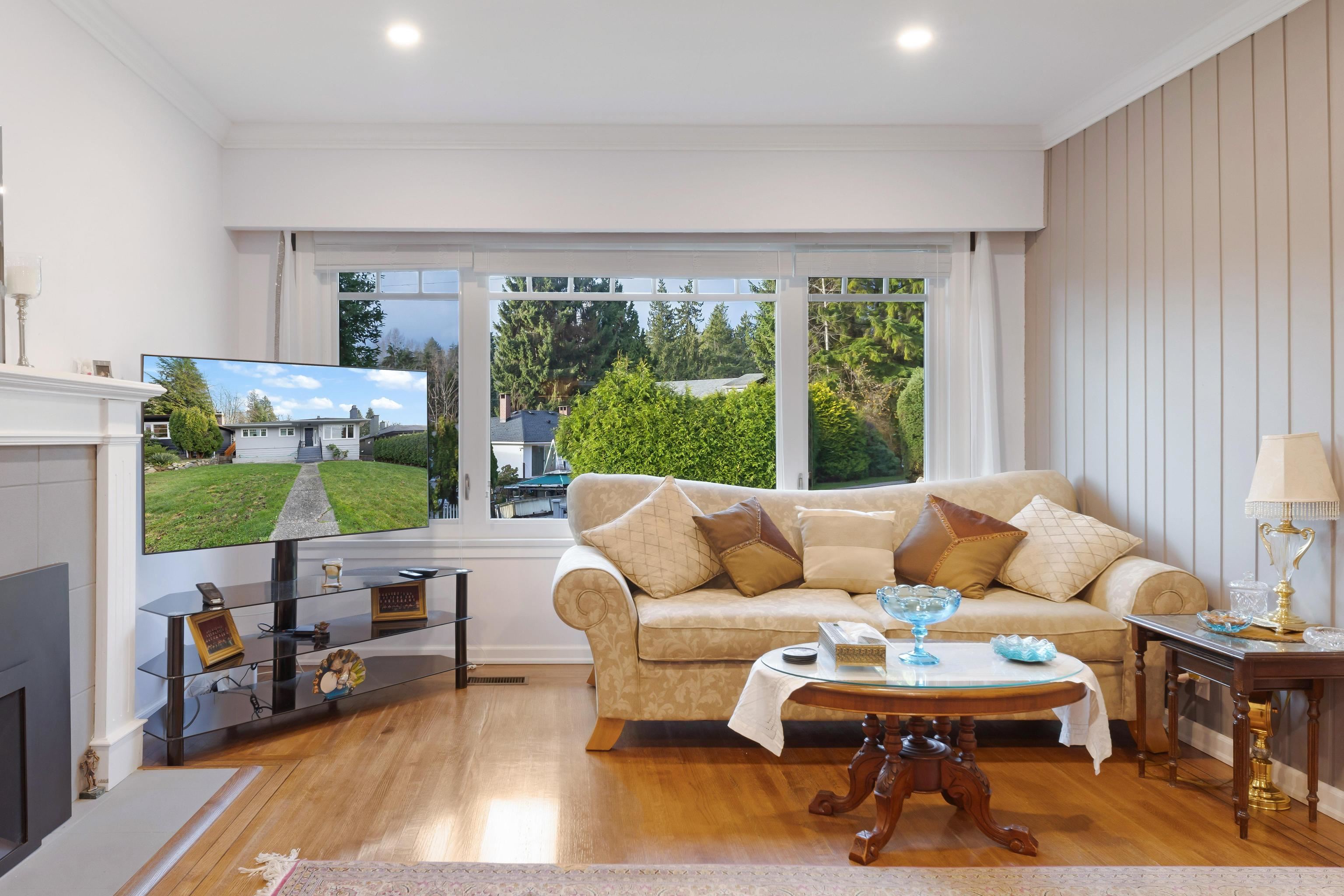 Listing image of 1820 LARSON ROAD