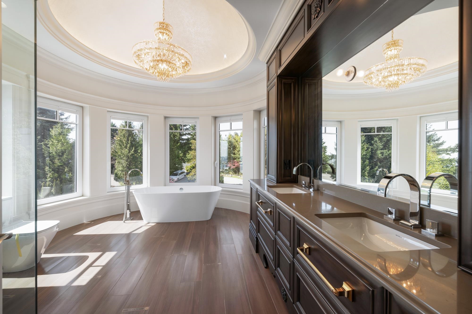 Listing image of 1365 WHITBY ROAD