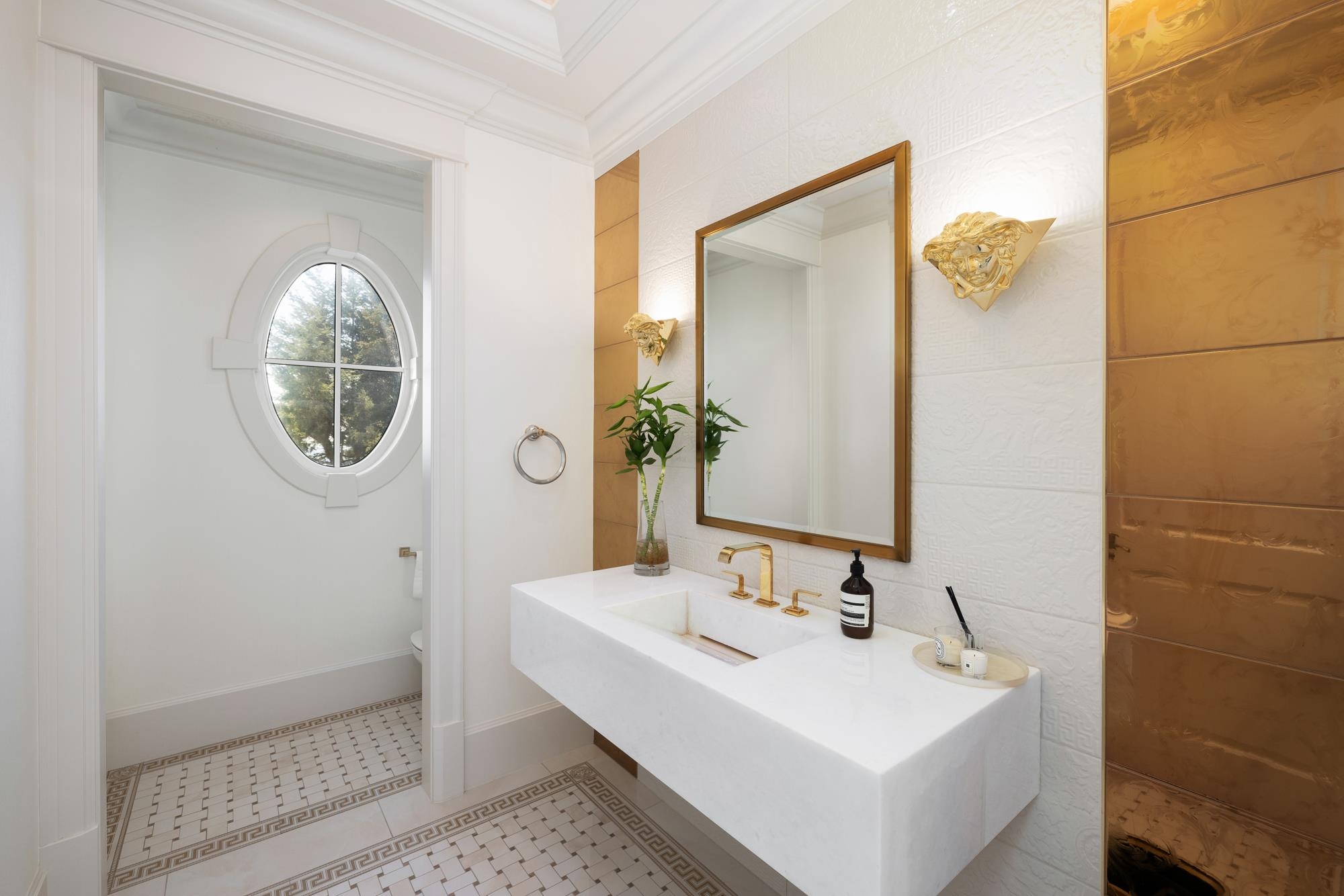 Listing image of 1365 WHITBY ROAD