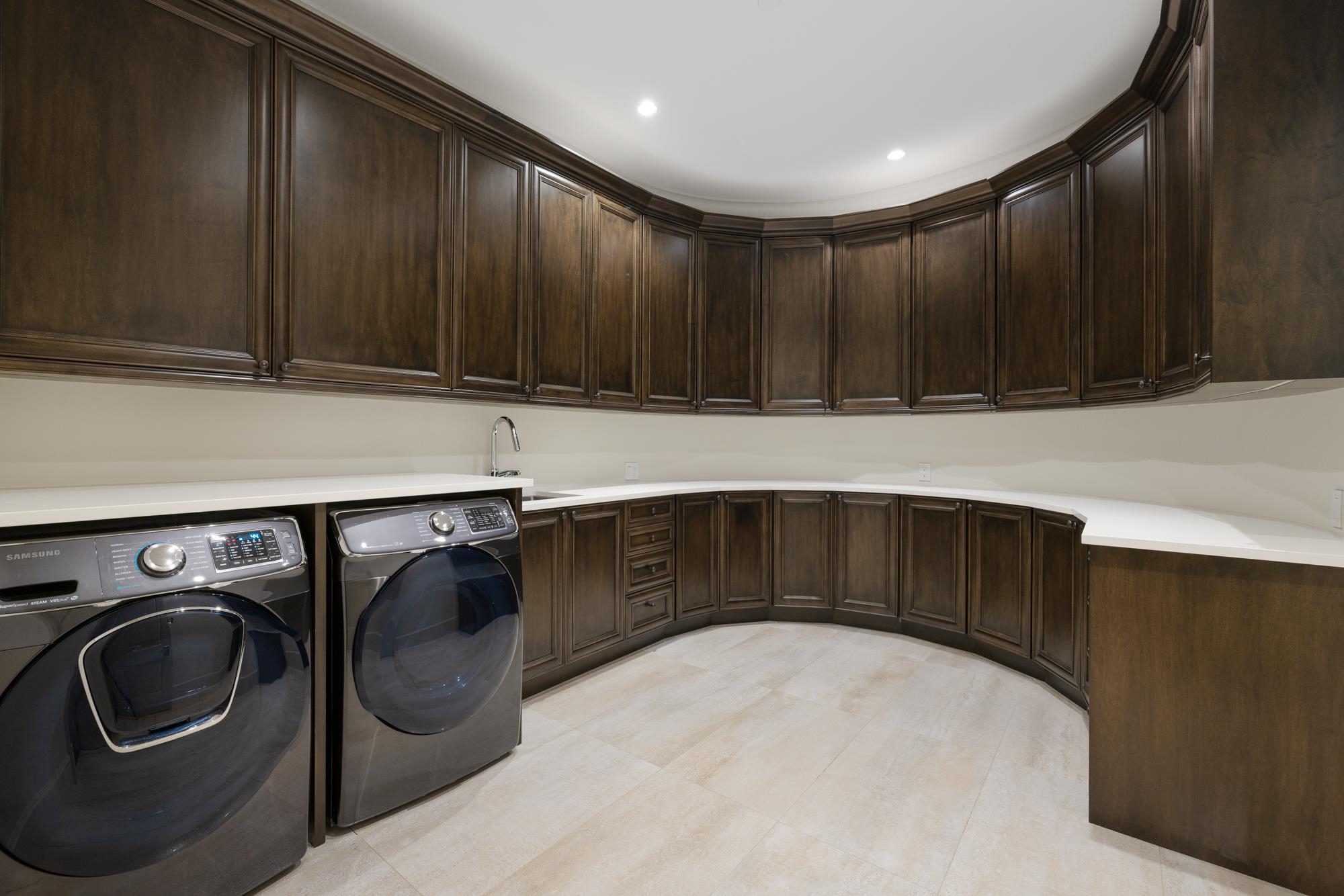 Listing image of 1365 WHITBY ROAD