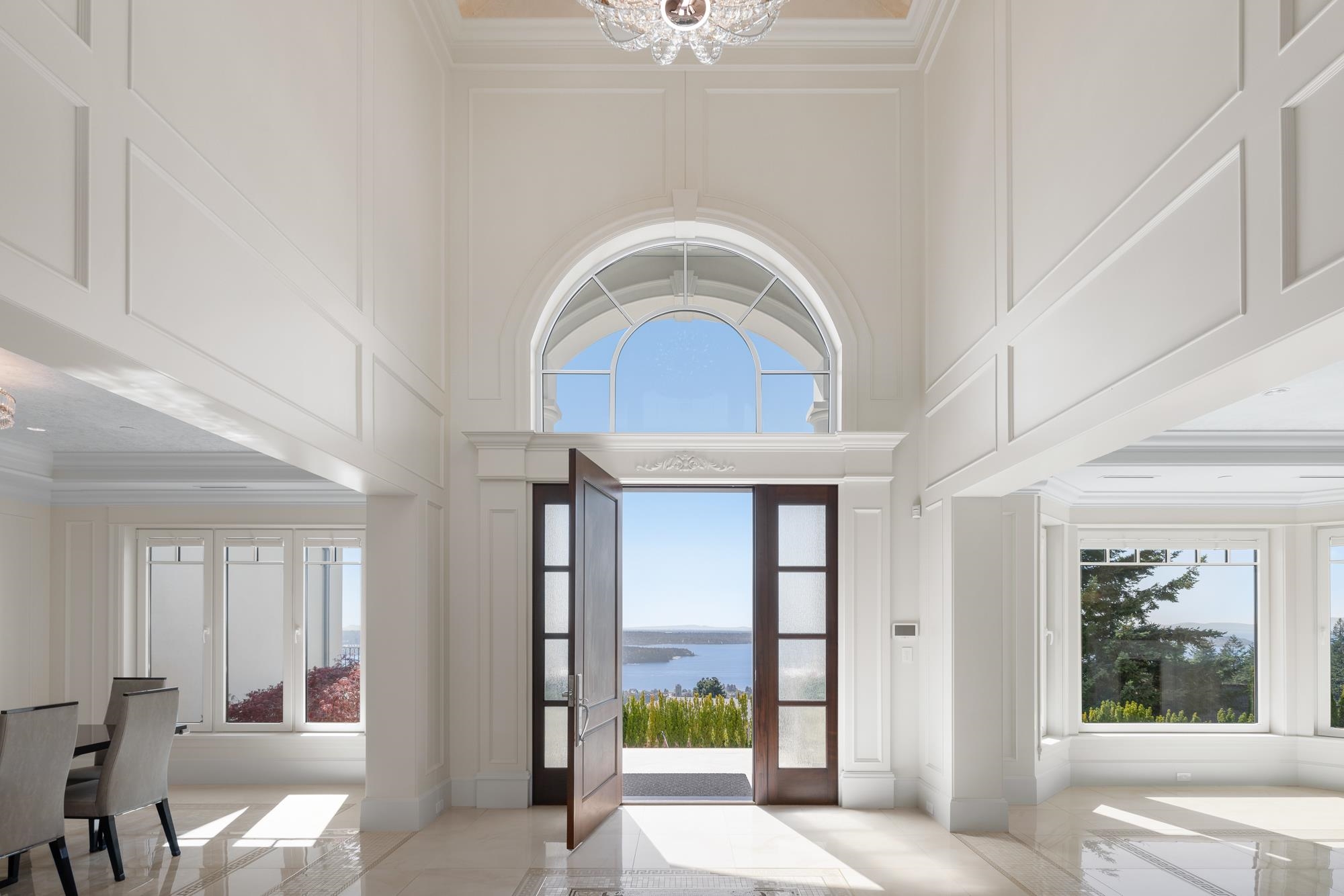 Listing image of 1365 WHITBY ROAD