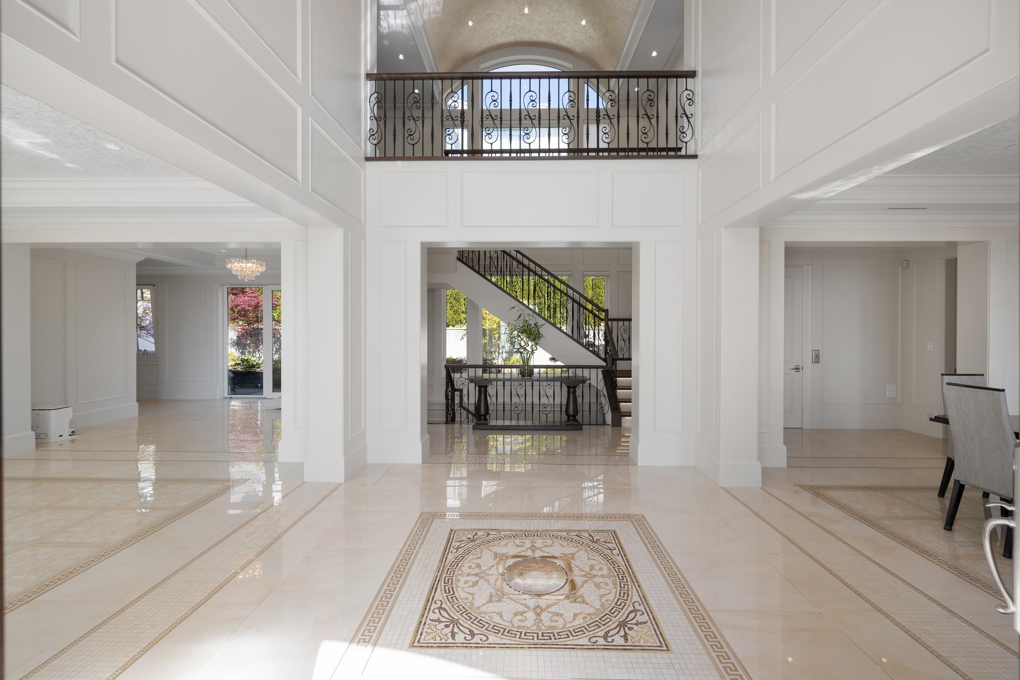 Listing image of 1365 WHITBY ROAD