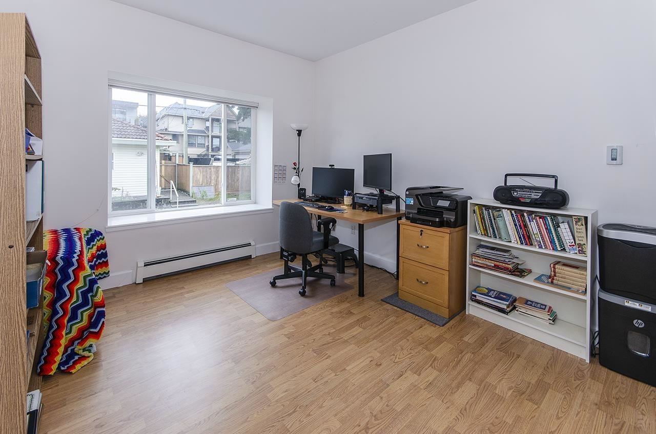 Listing image of 522 E 4TH STREET