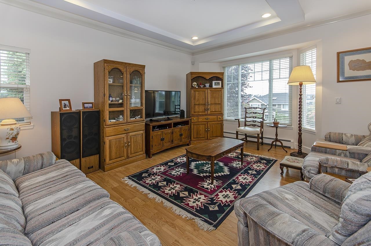Listing image of 522 E 4TH STREET