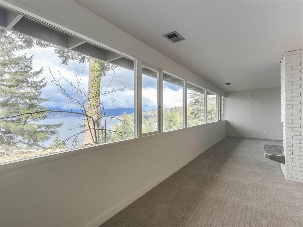 Listing image of 5122 MARINE DRIVE