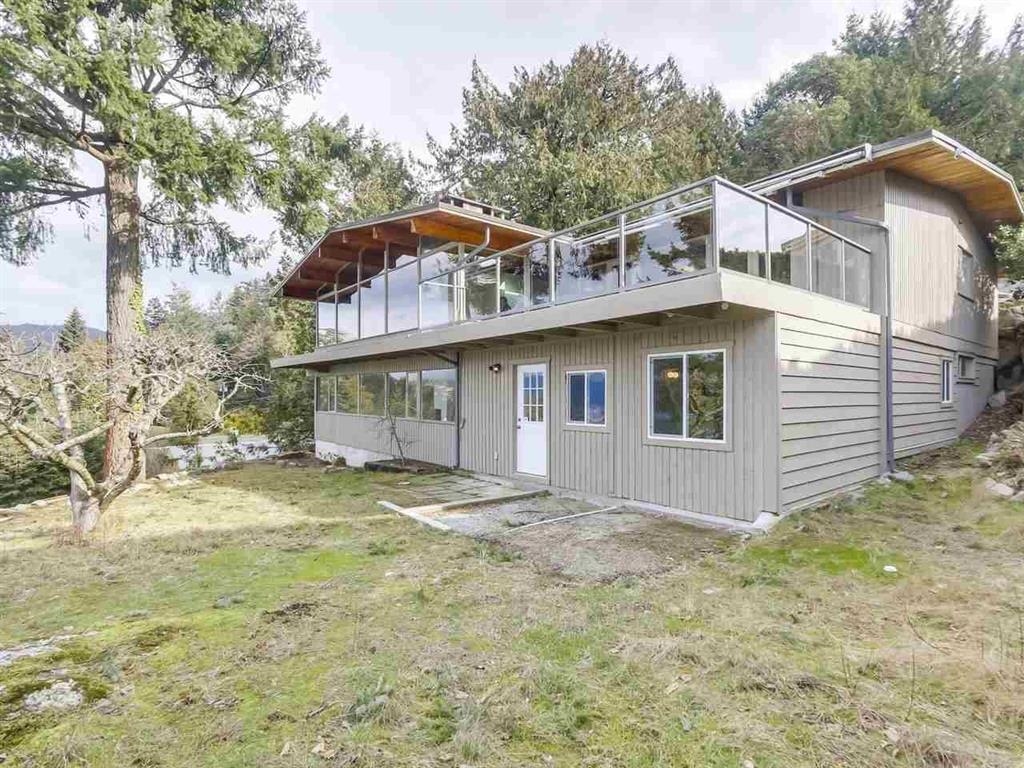 Listing image of 5122 MARINE DRIVE