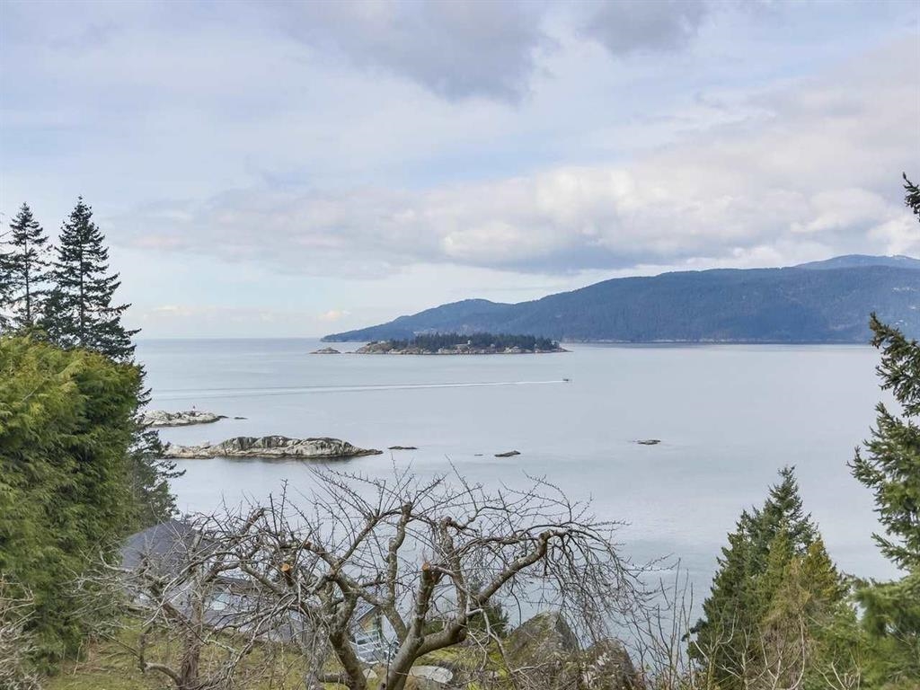 Listing image of 5122 MARINE DRIVE