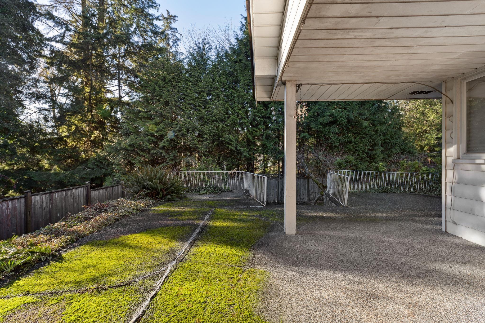 Listing image of 1645 TAYLOR WAY