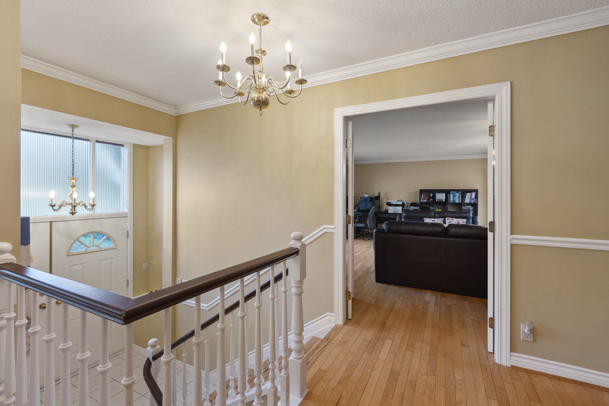 Listing image of 1645 TAYLOR WAY