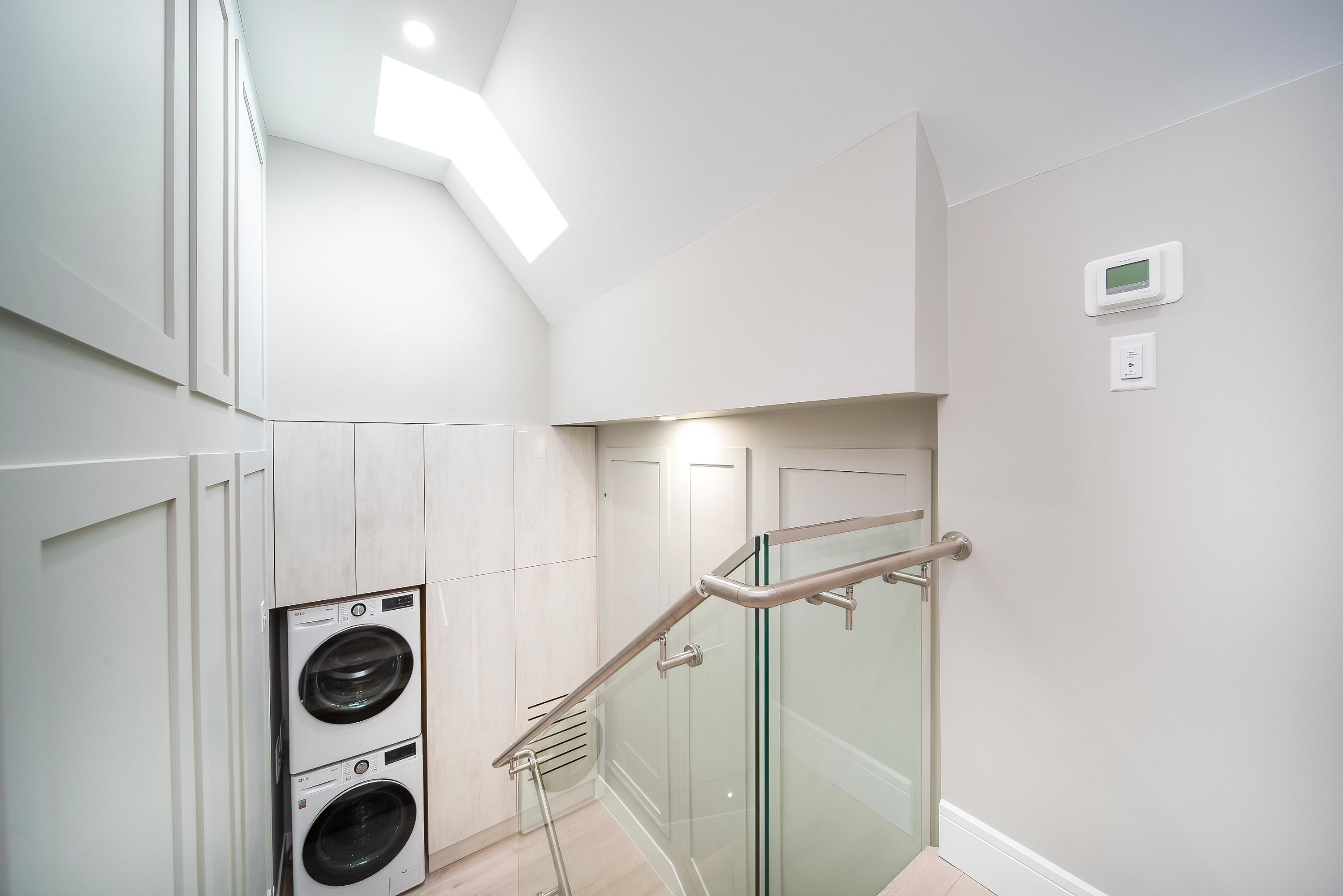 Listing image of 5352 LANARK STREET