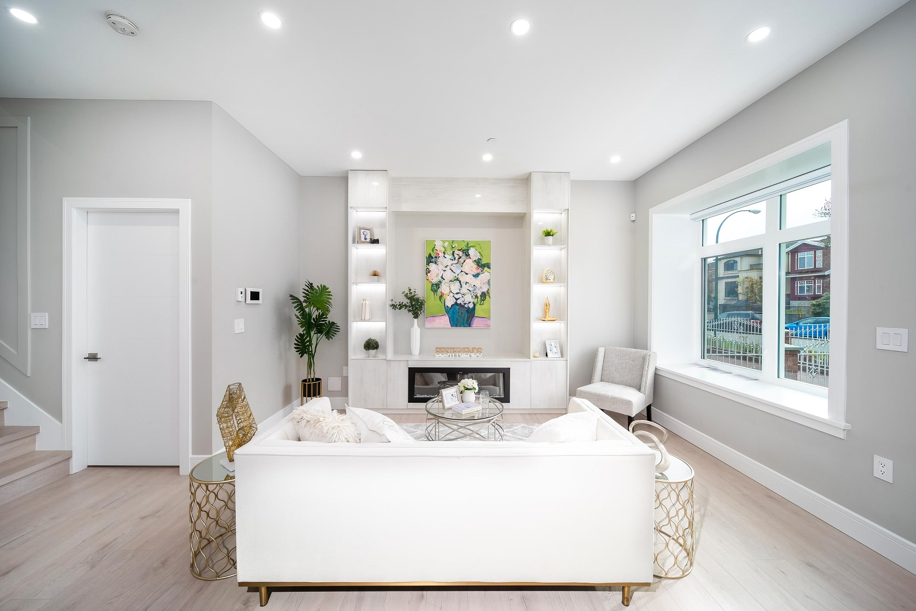 Listing image of 5352 LANARK STREET
