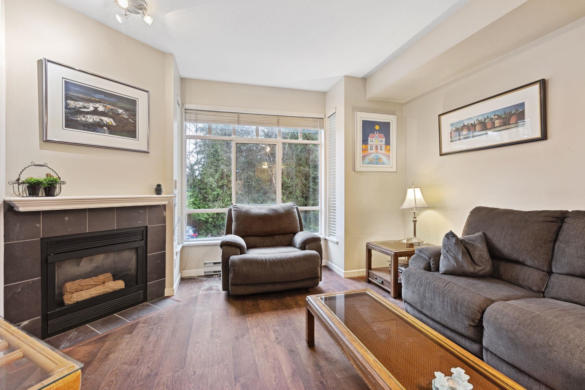 Listing image of 201 630 ROCHE POINT DRIVE