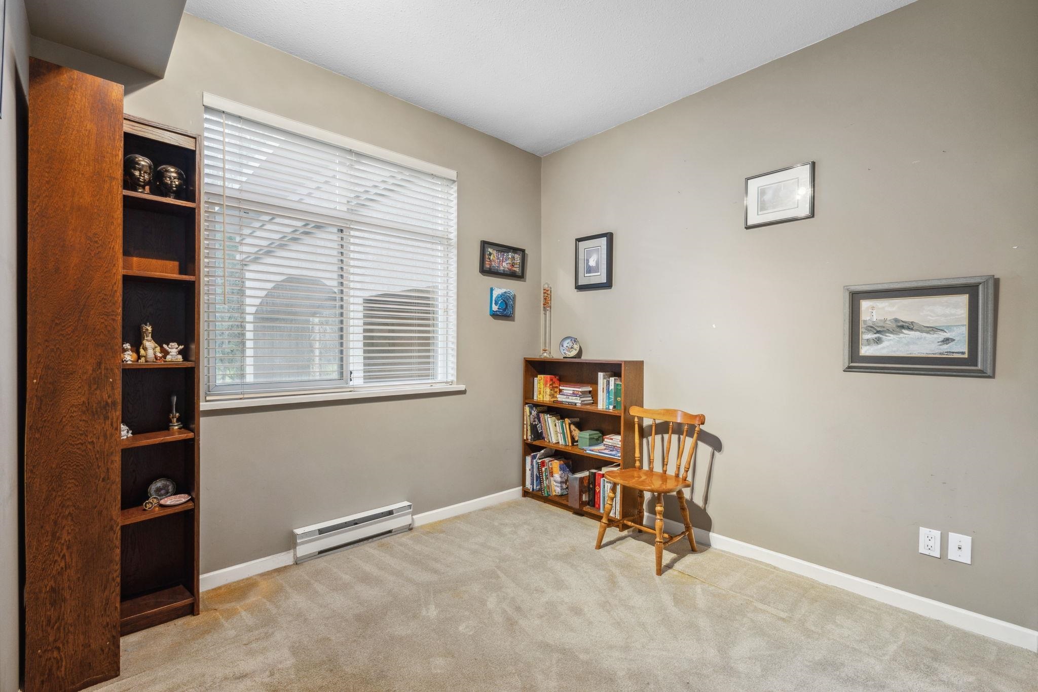 Listing image of 201 630 ROCHE POINT DRIVE
