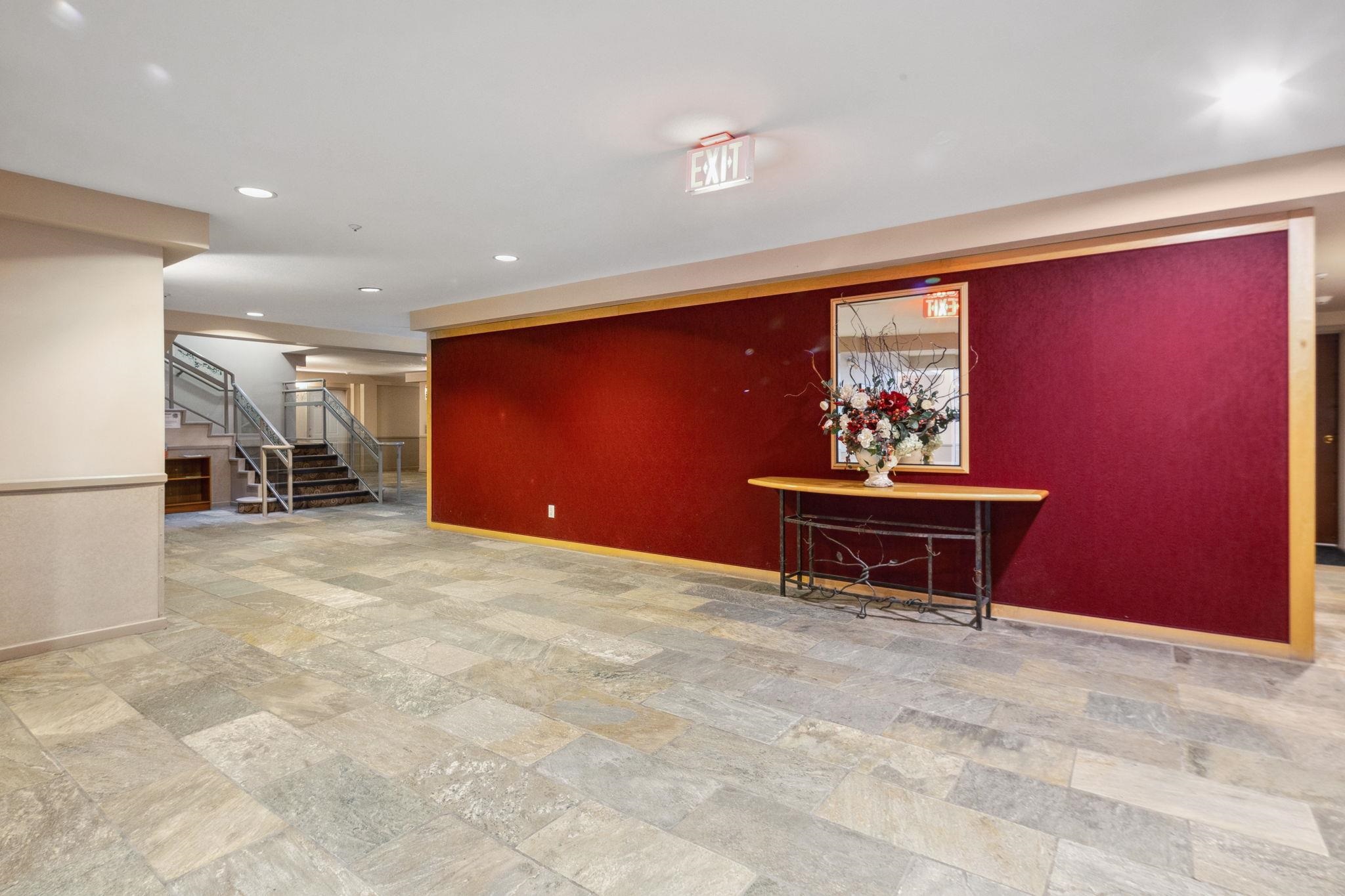 Listing image of 201 630 ROCHE POINT DRIVE