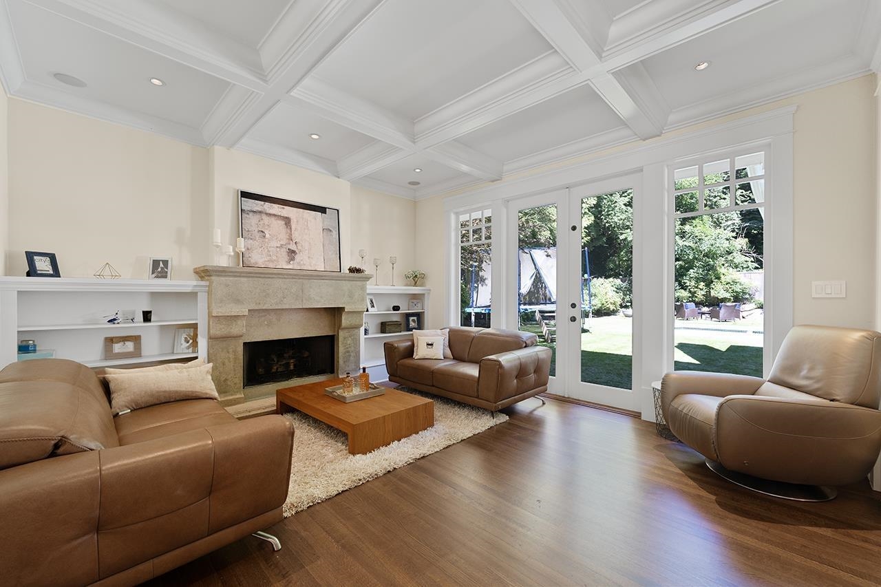Listing image of 2991 ROSEBERY AVENUE