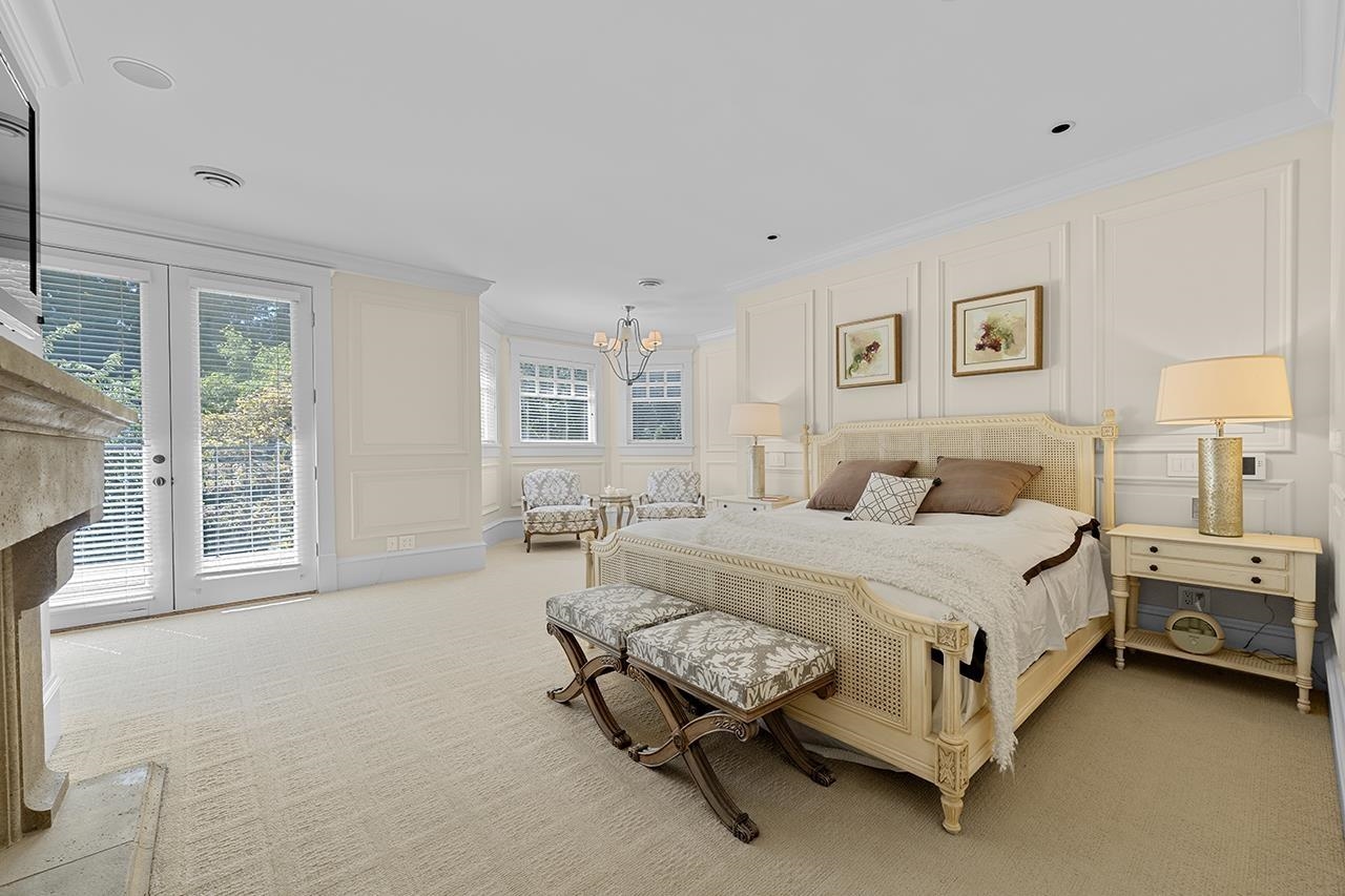 Listing image of 2991 ROSEBERY AVENUE