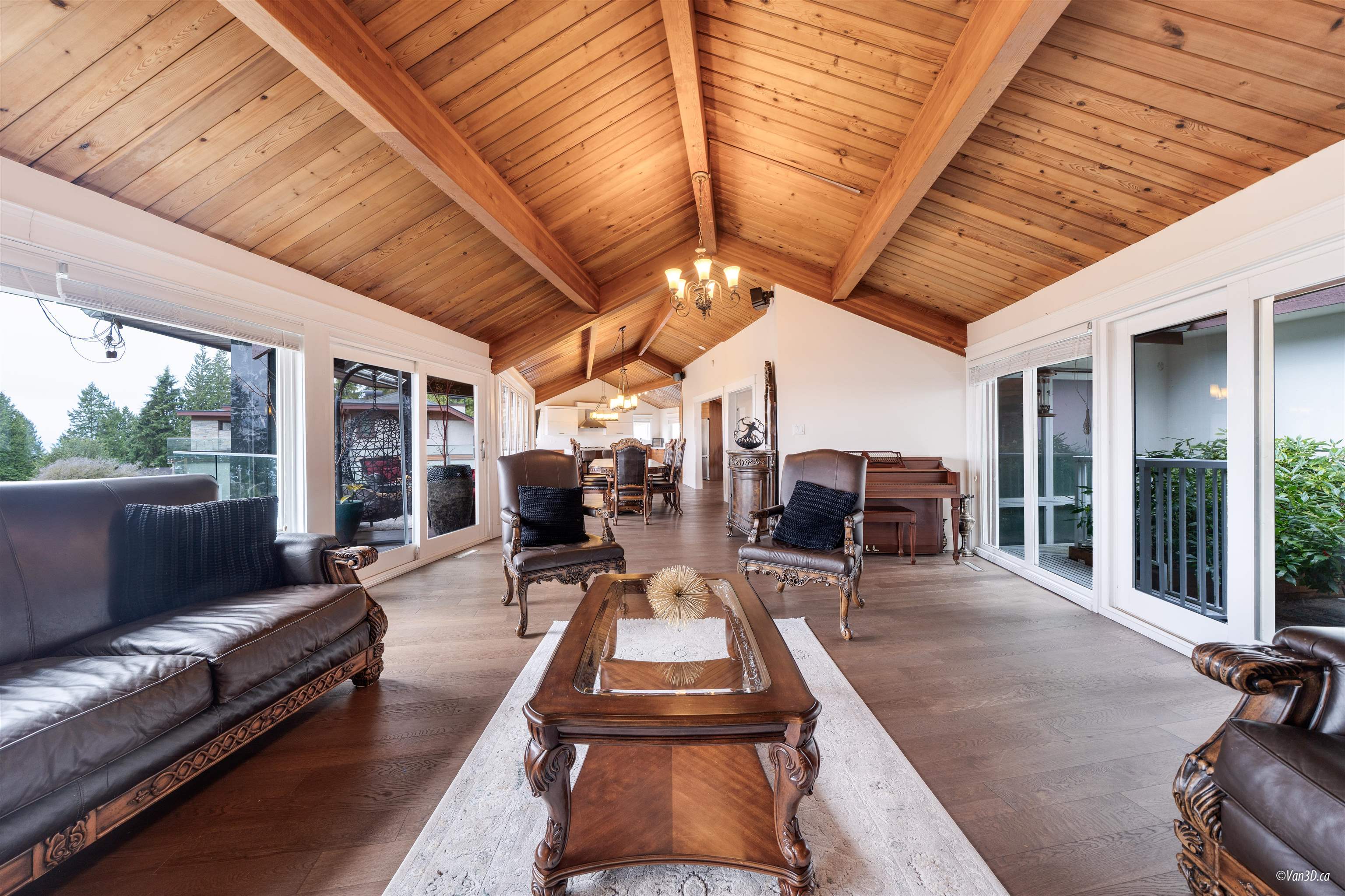 Listing image of 2939 ALTAMONT PLACE