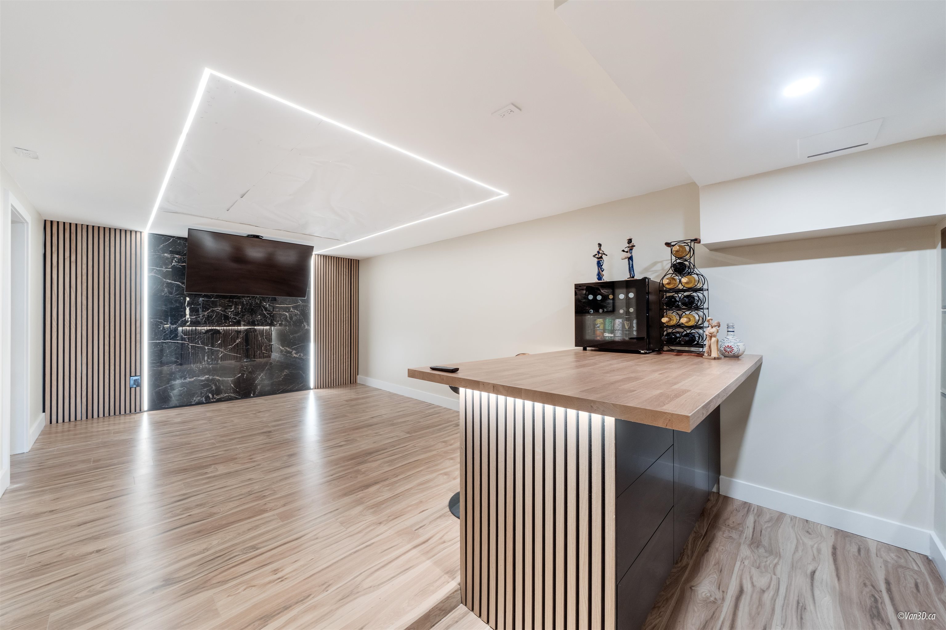 Listing image of 2939 ALTAMONT PLACE