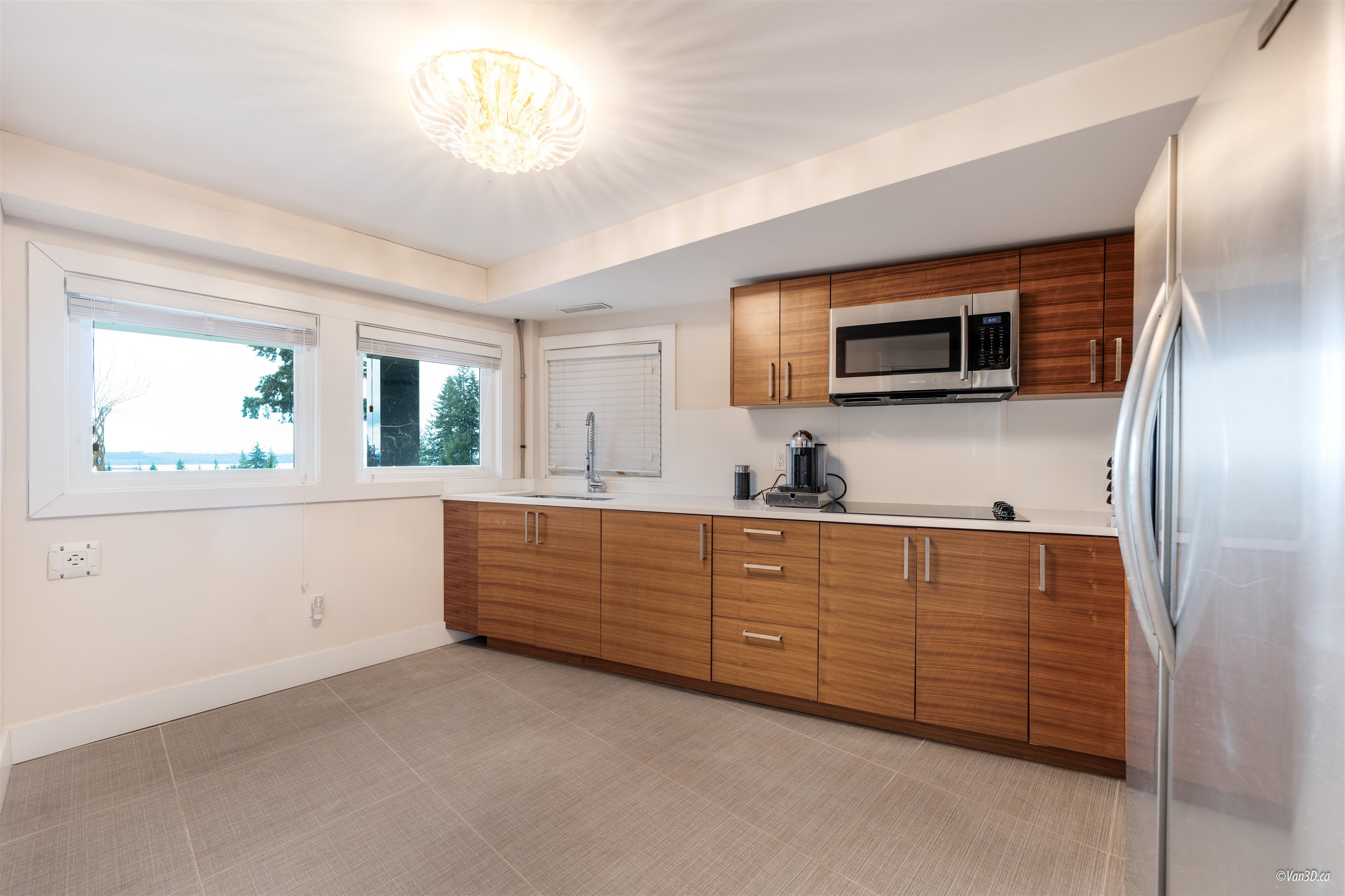 Listing image of 2939 ALTAMONT PLACE
