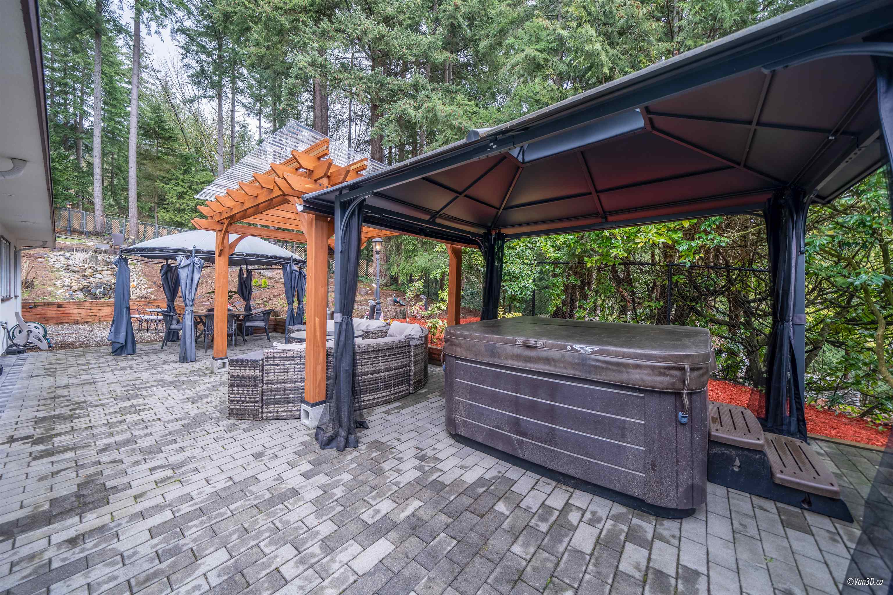 Listing image of 2939 ALTAMONT PLACE