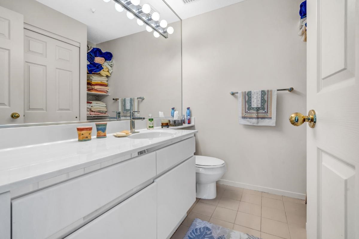 Listing image of 201 570 18TH STREET