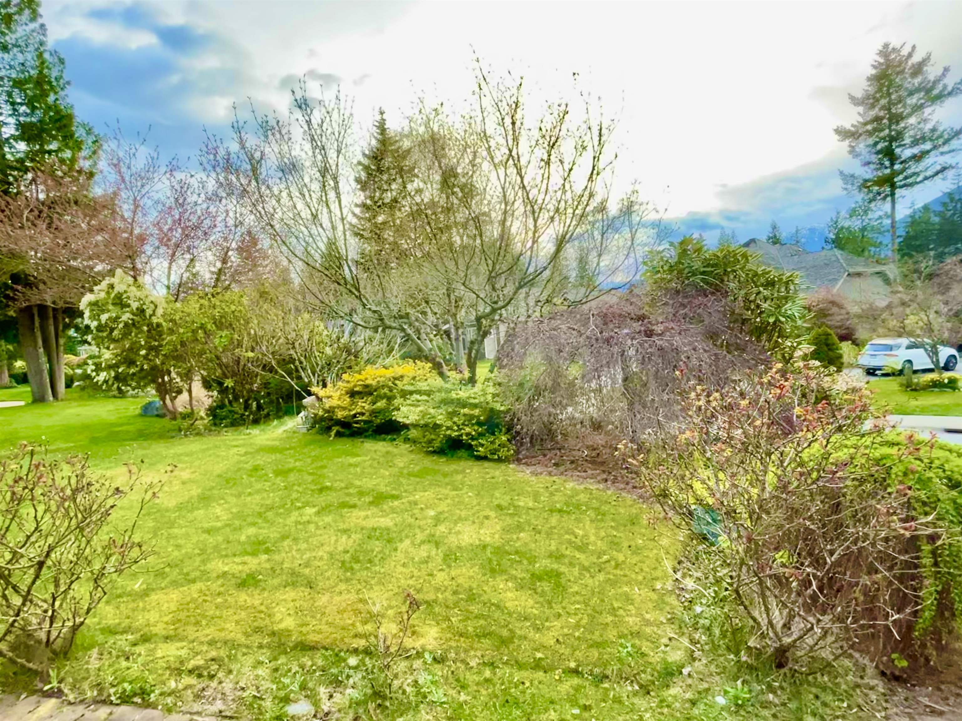 Listing image of 189 STONEGATE DRIVE