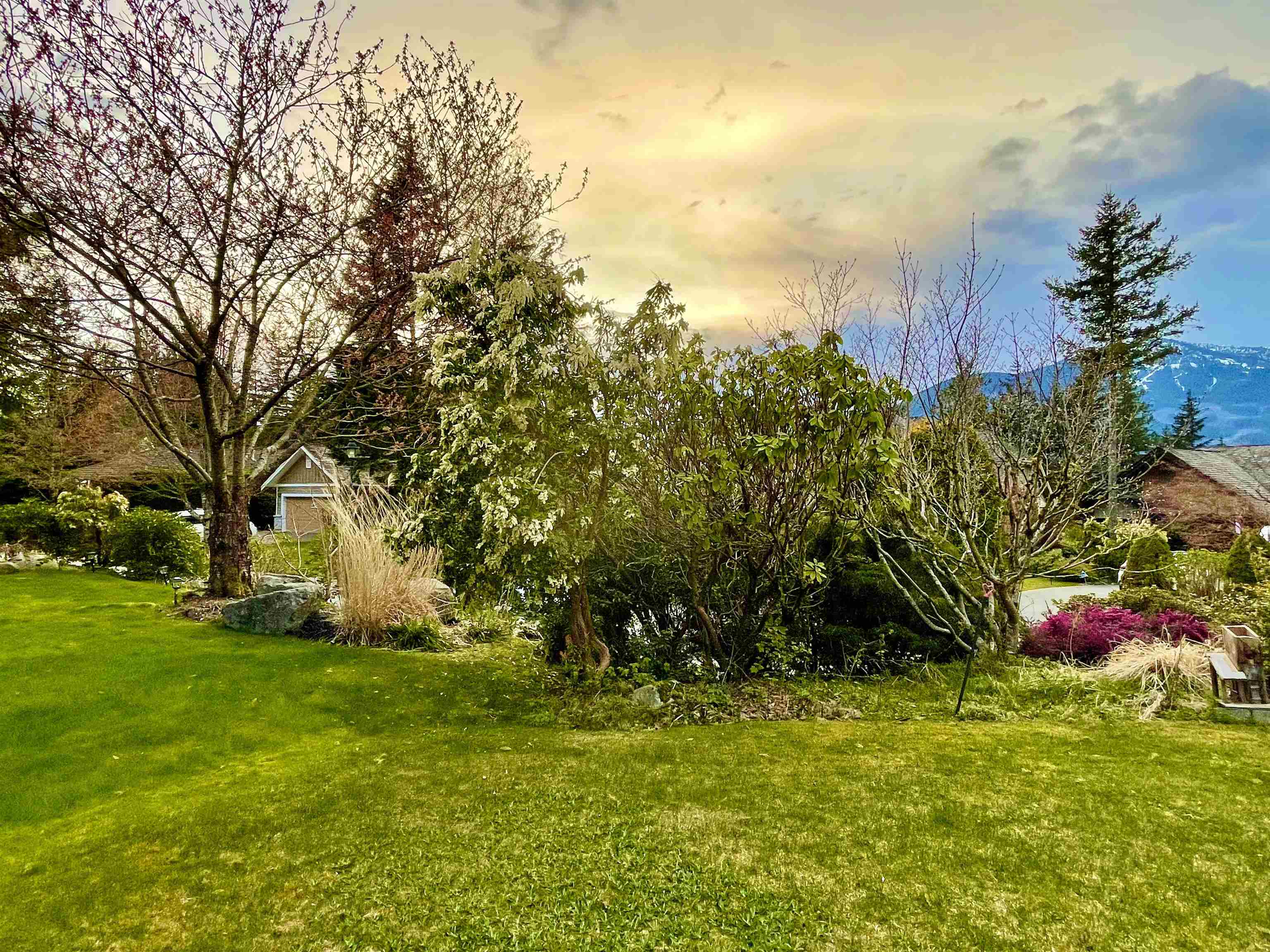 Listing image of 189 STONEGATE DRIVE